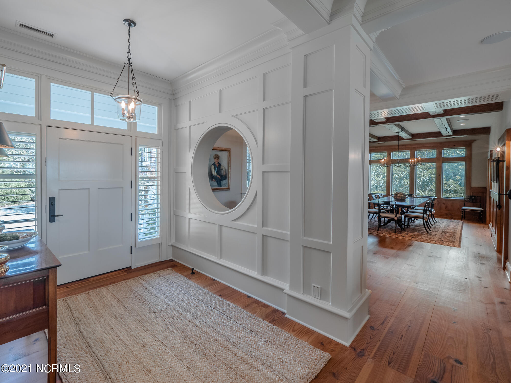 2307 Middle Sound Loop Road