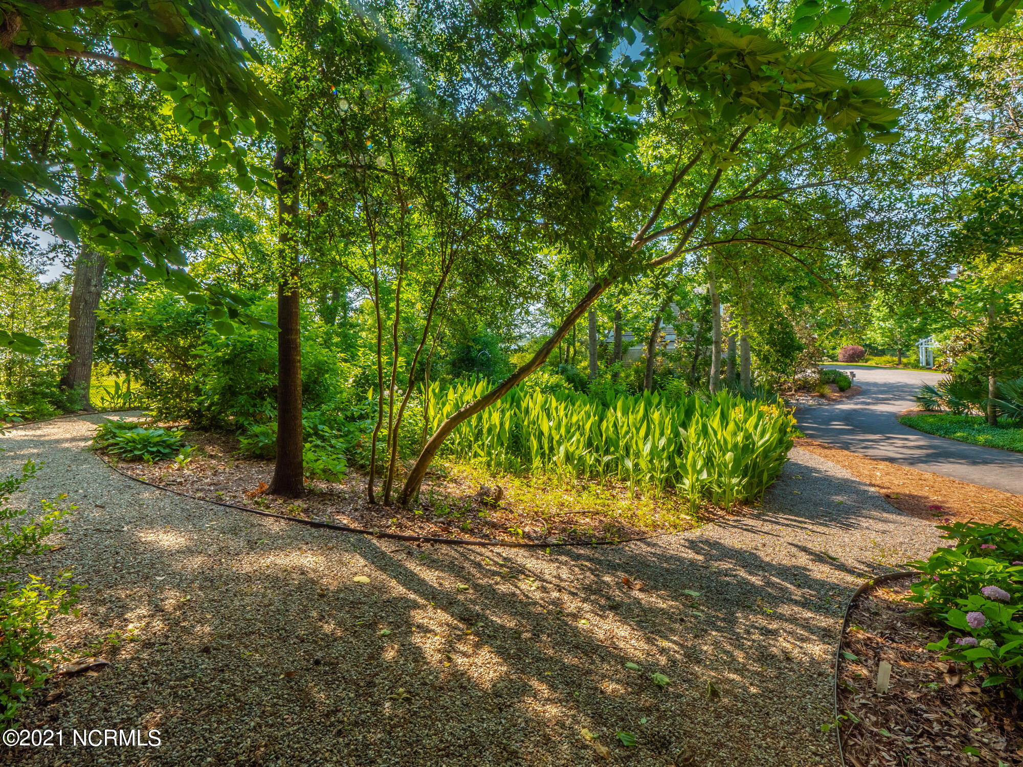 2307 Middle Sound Loop Road