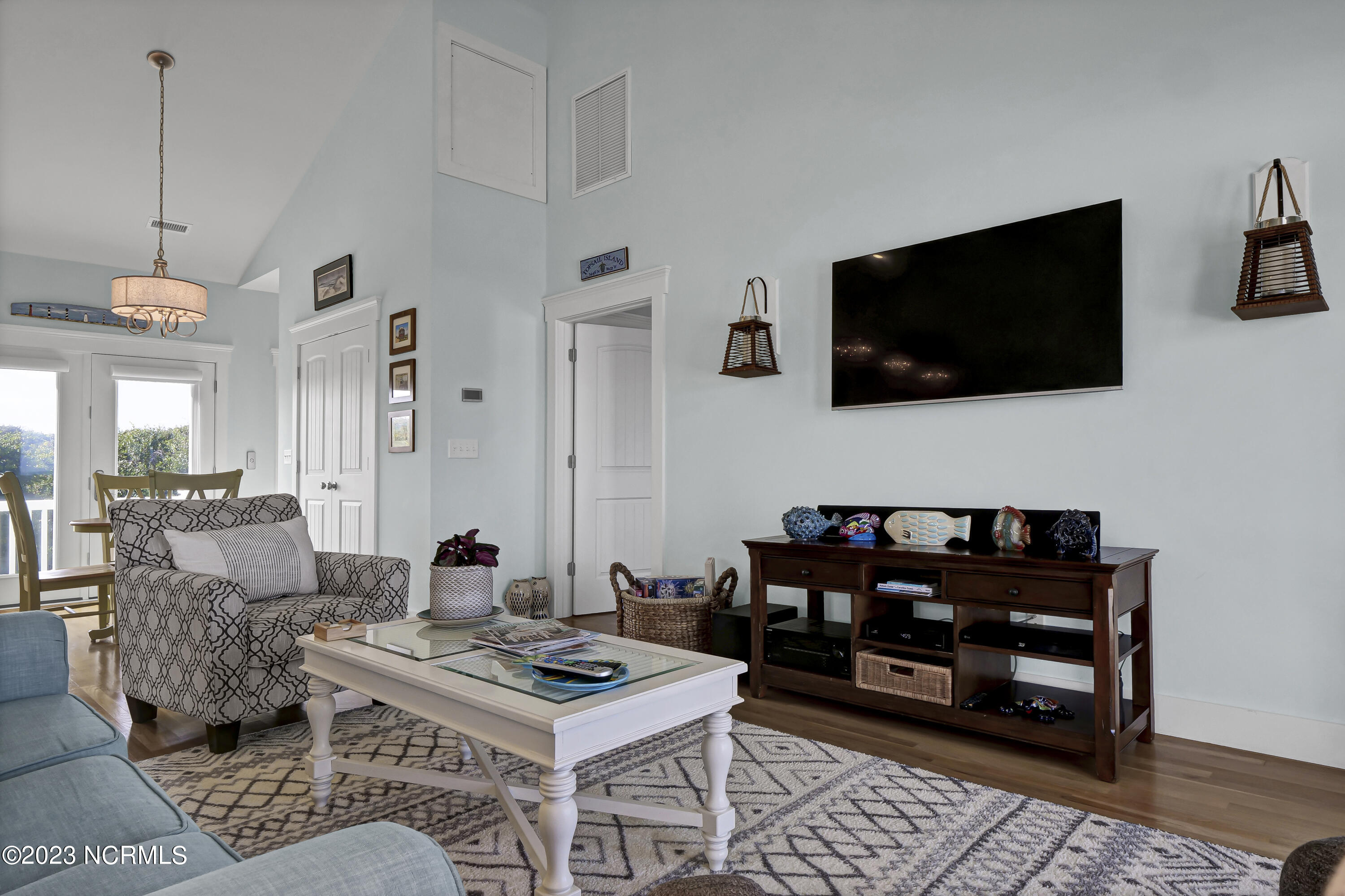 1911 S Shore Drive