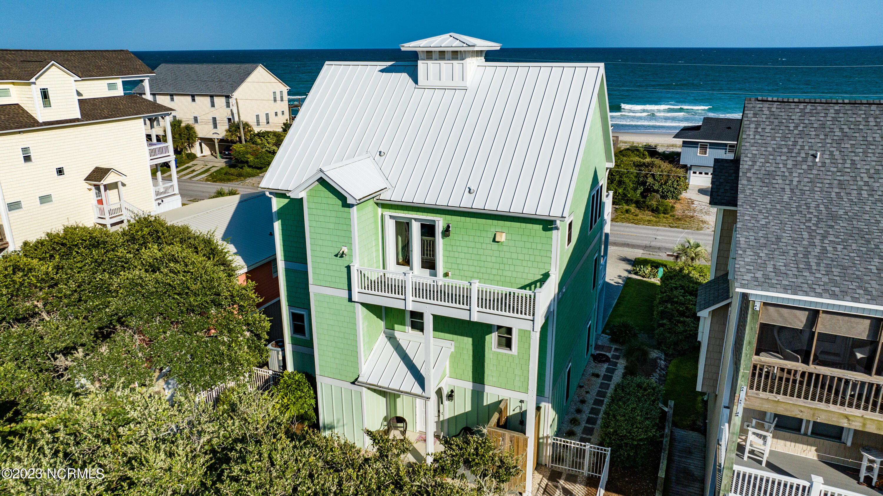 1911 S Shore Drive