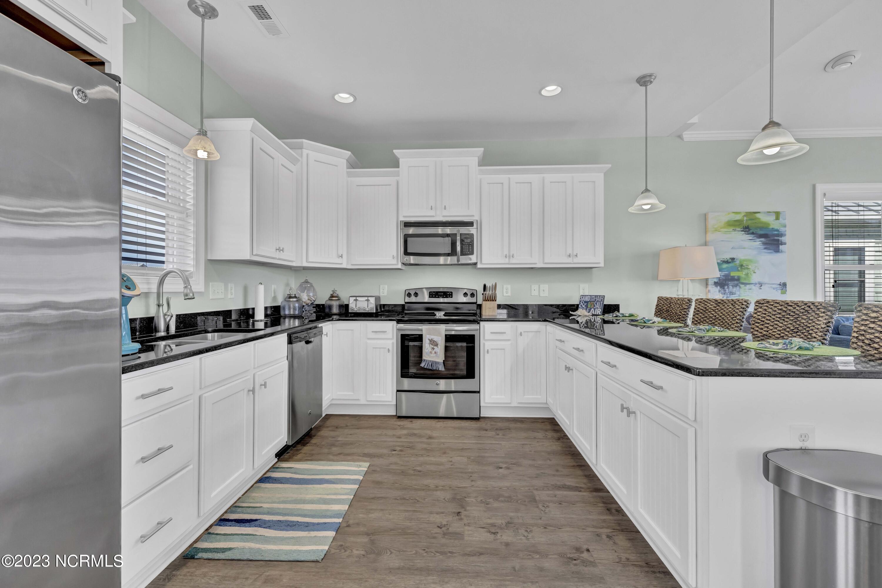 930 Observation Lane