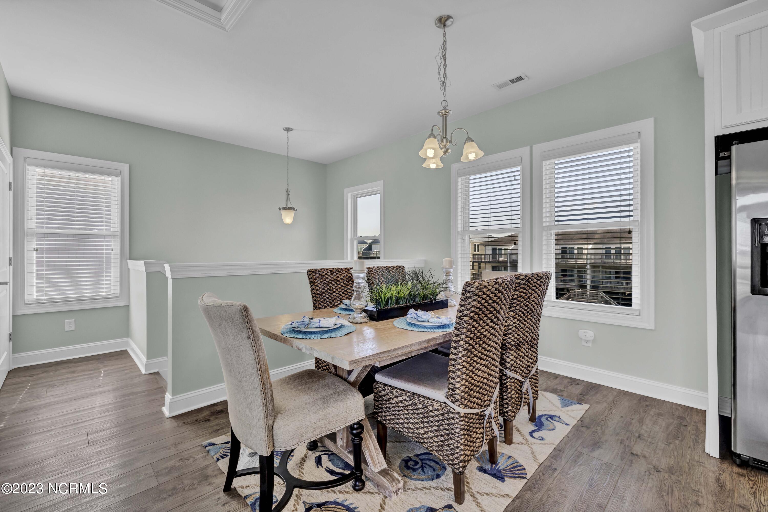930 Observation Lane