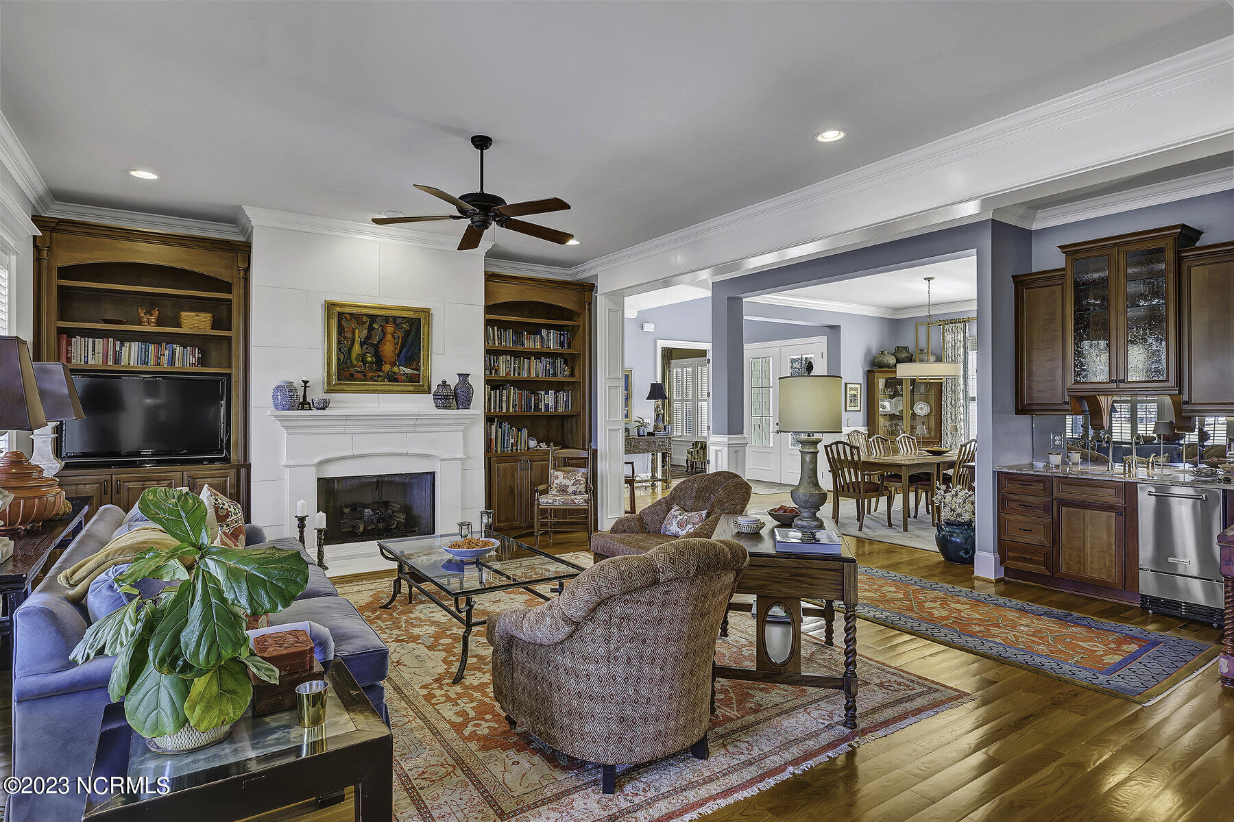 1917 S Moorings Drive