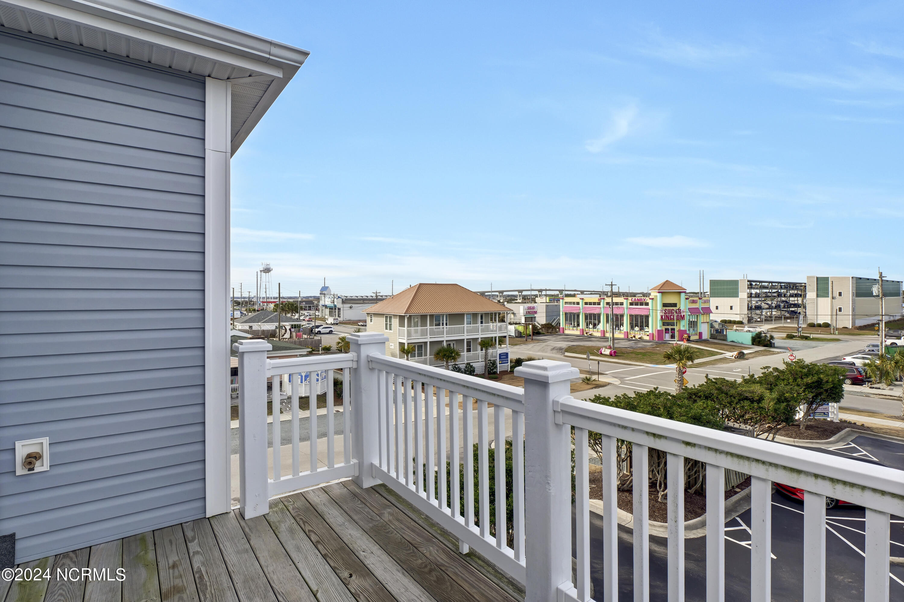 201 N Shore Drive, A