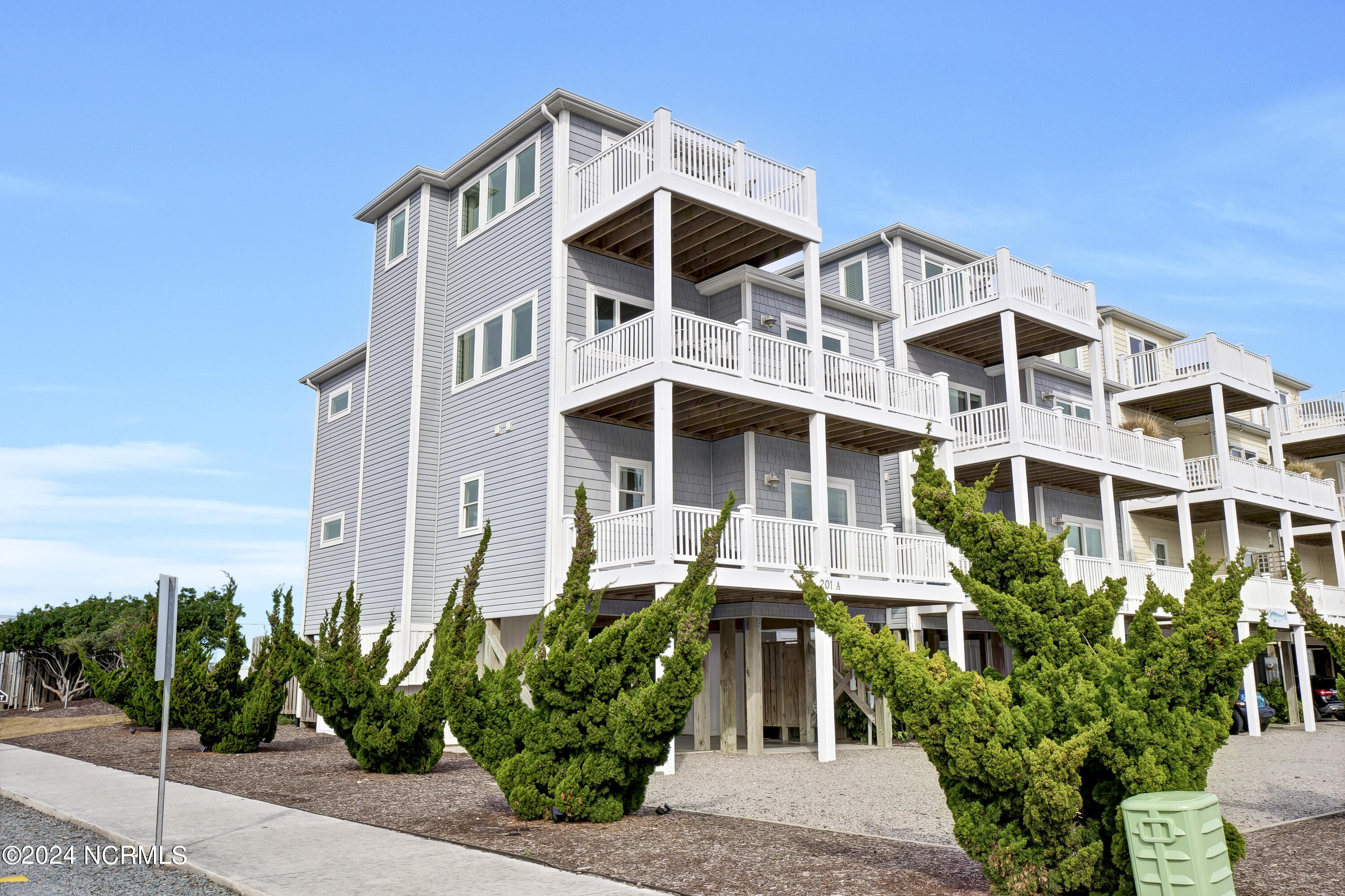 201 N Shore Drive, A