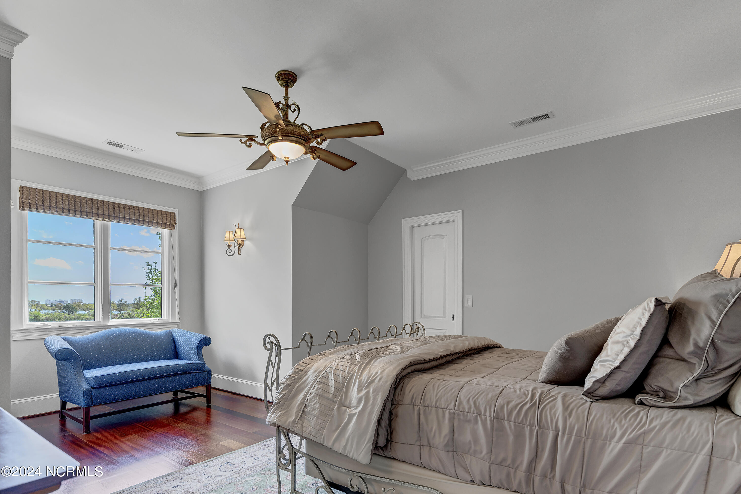 1108 Shelter Cove Place