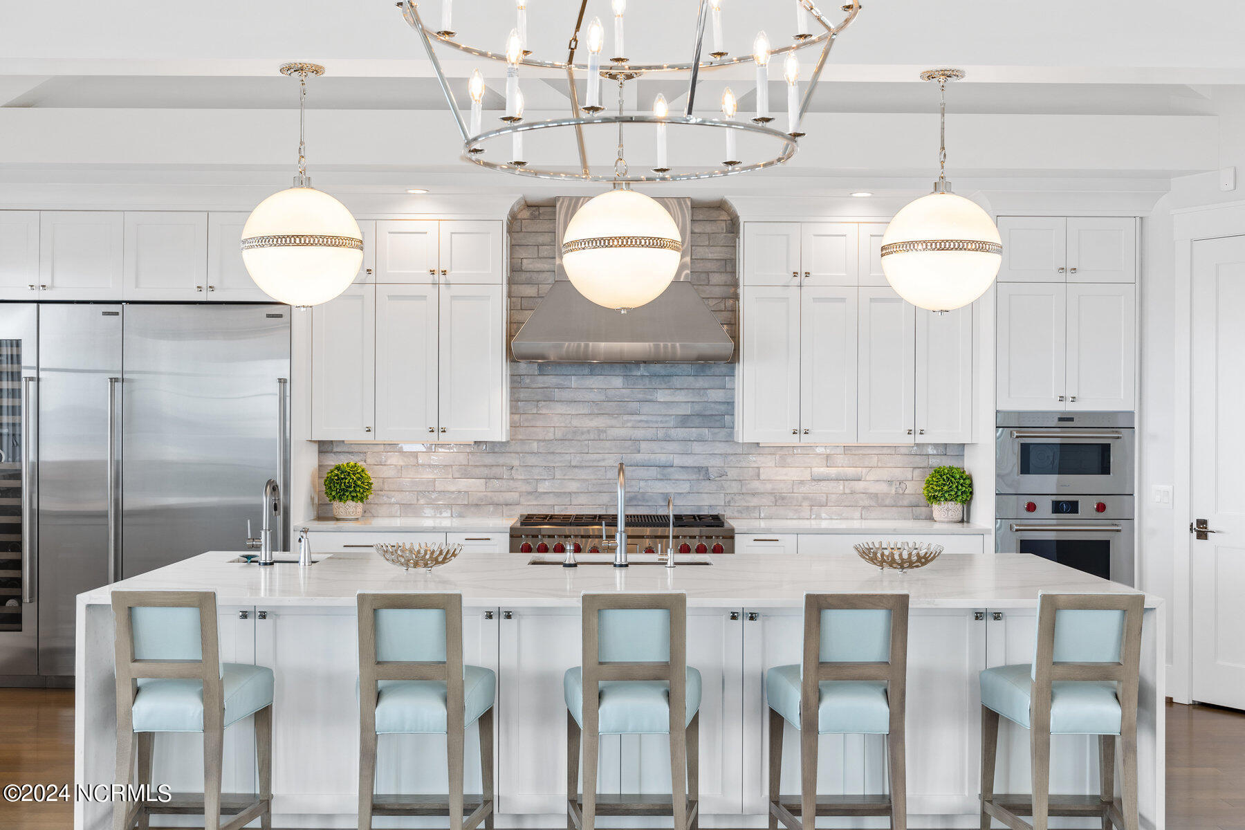 102 Beach Road S