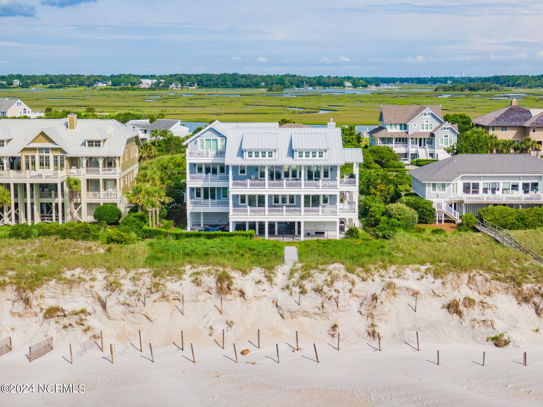 102 Beach Road S