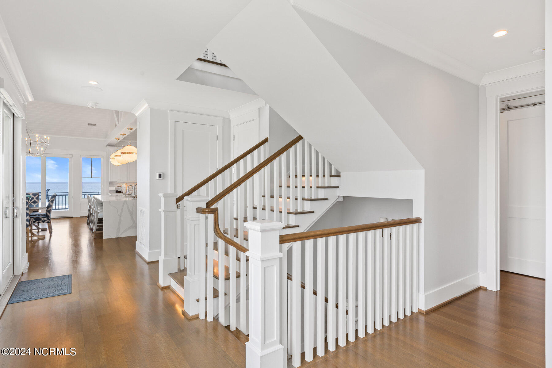 102 Beach Road S