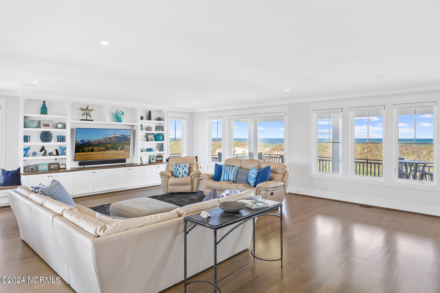 102 Beach Road S