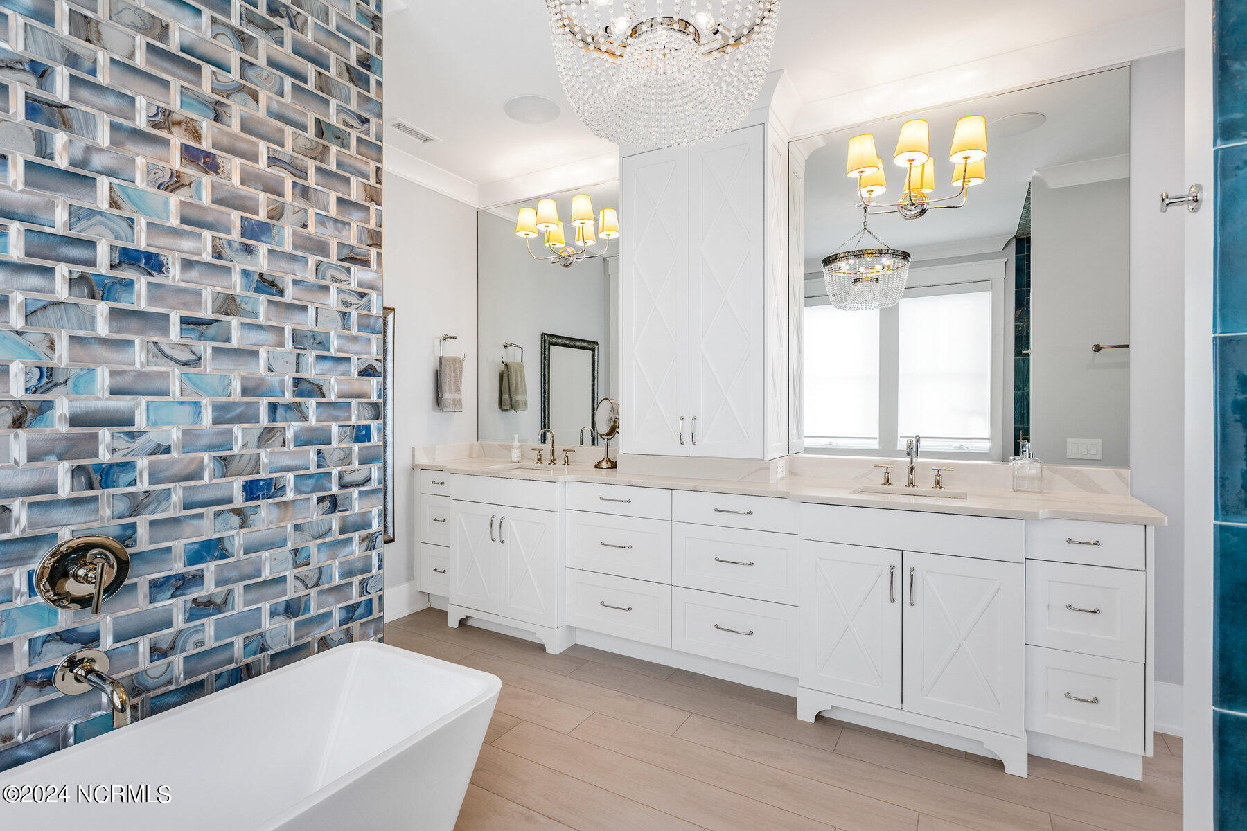 102 Beach Road S
