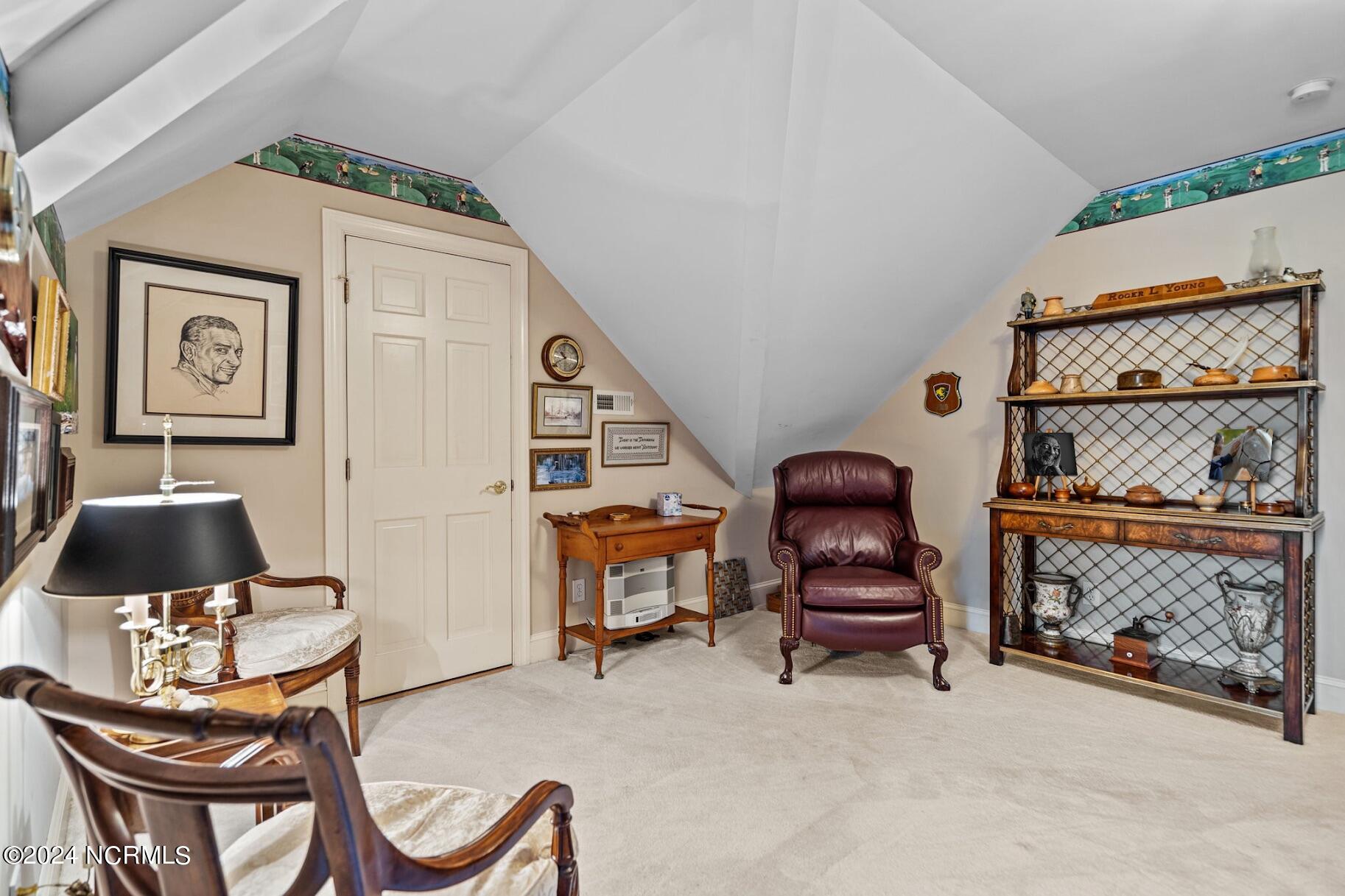 609 Dundee Drive