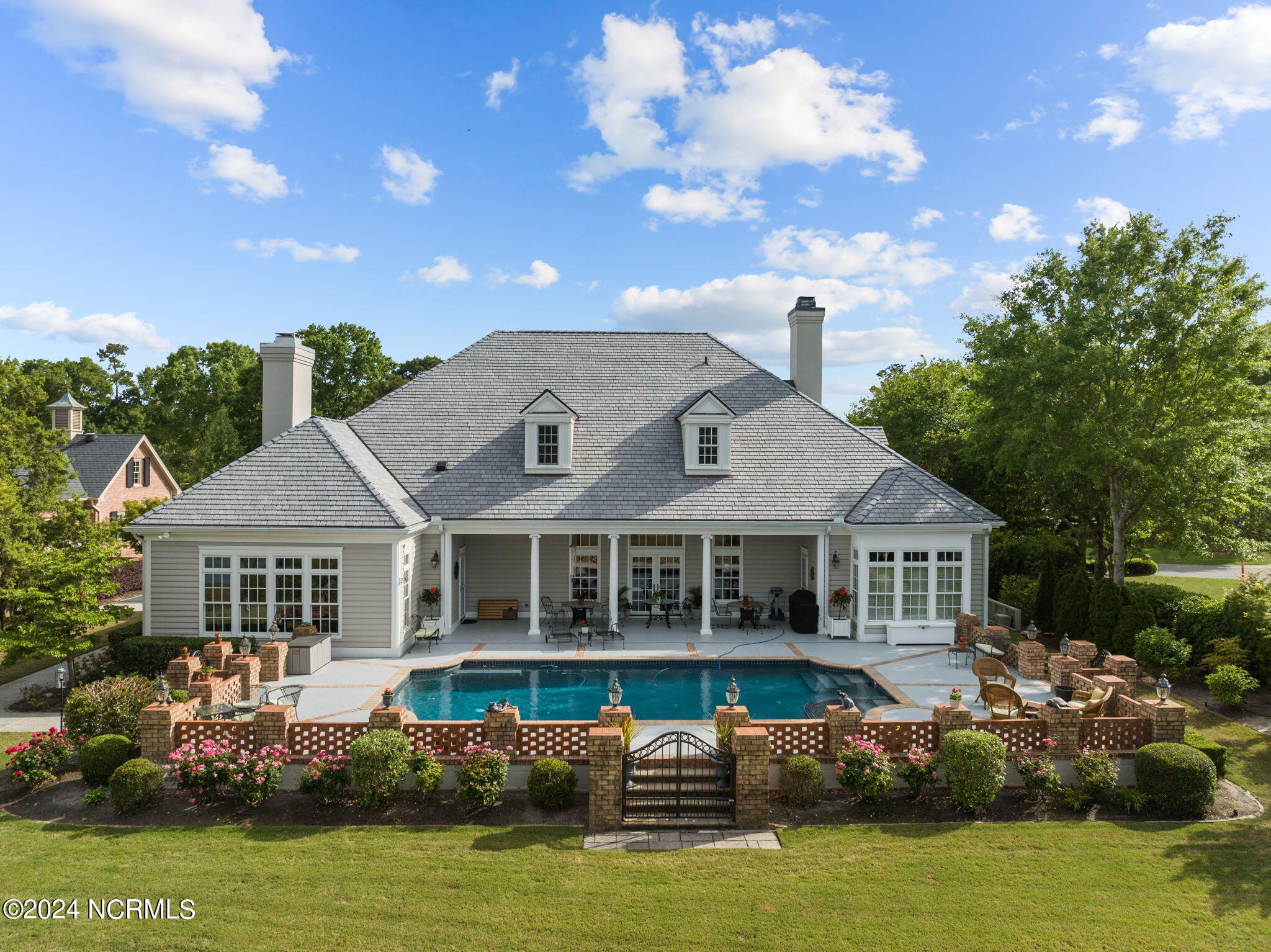 609 Dundee Drive