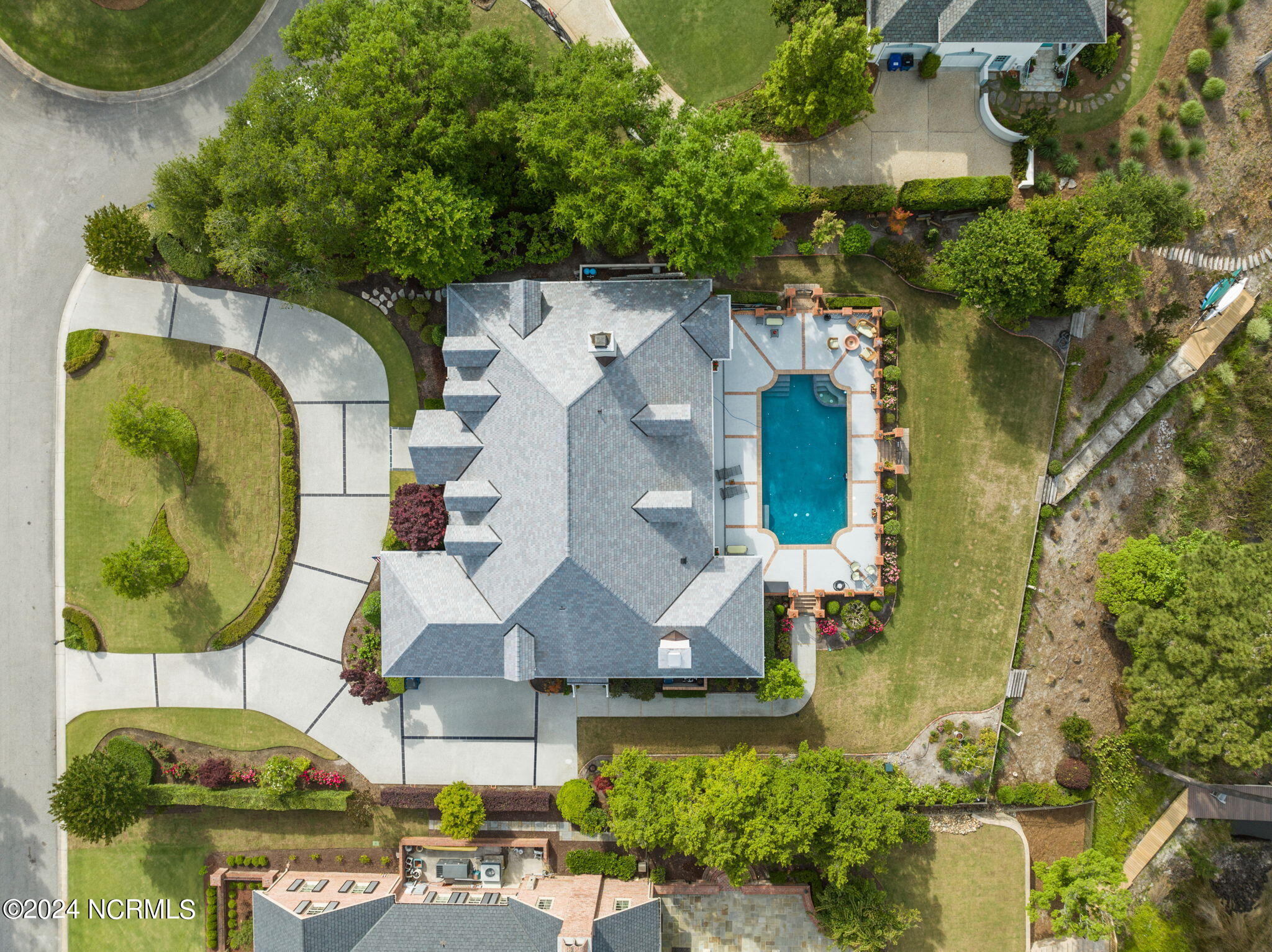609 Dundee Drive