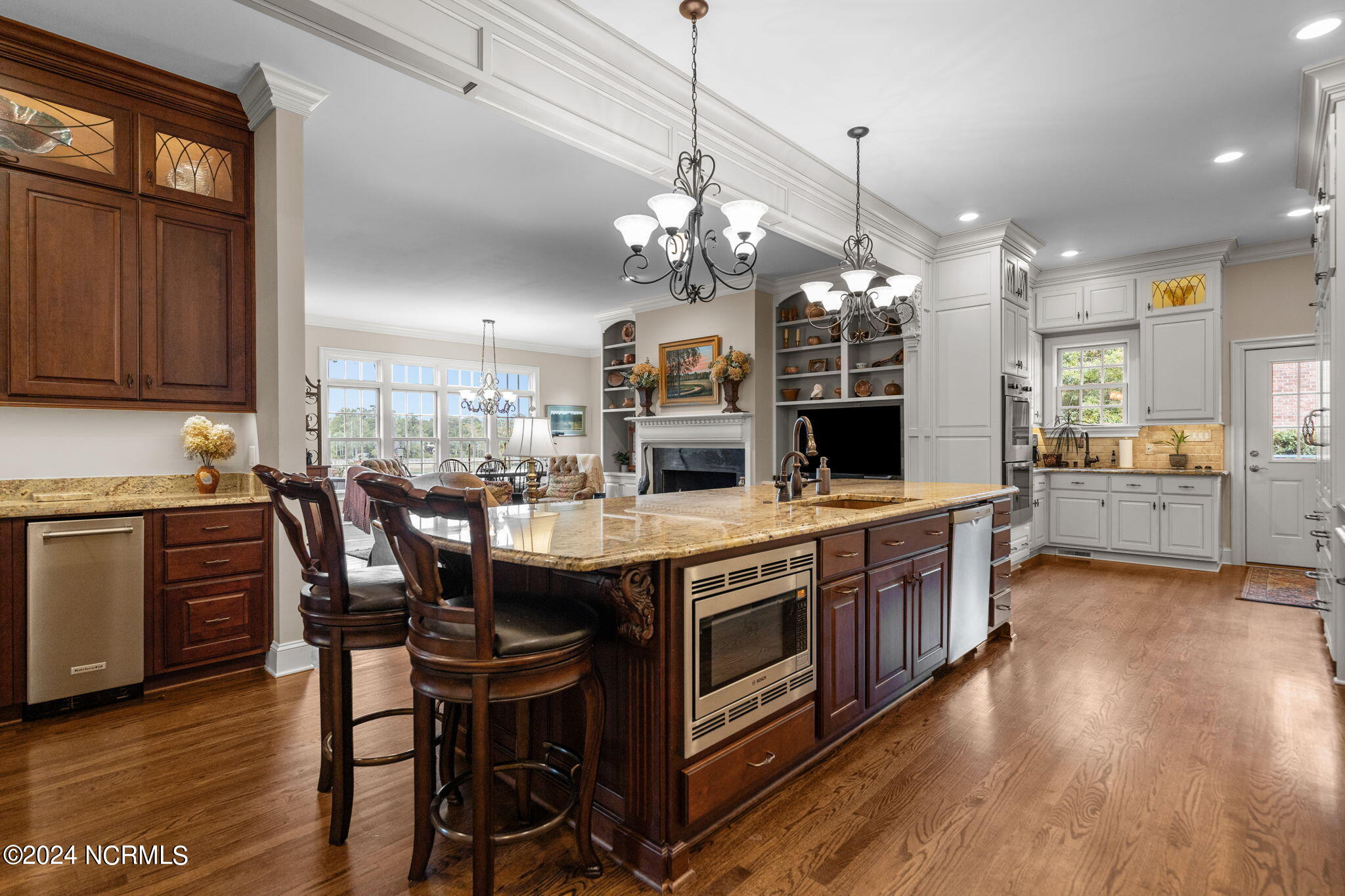 609 Dundee Drive