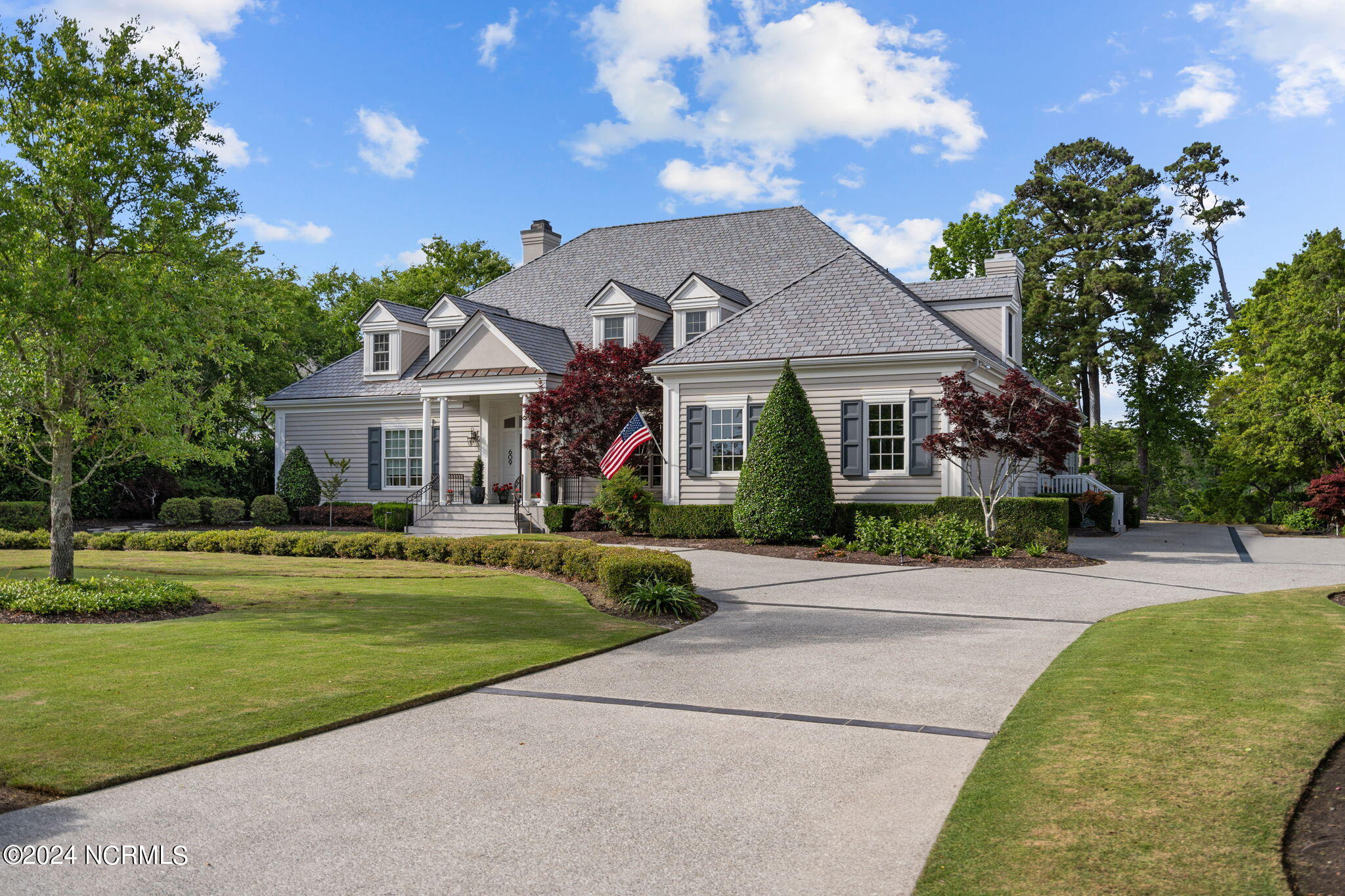 609 Dundee Drive