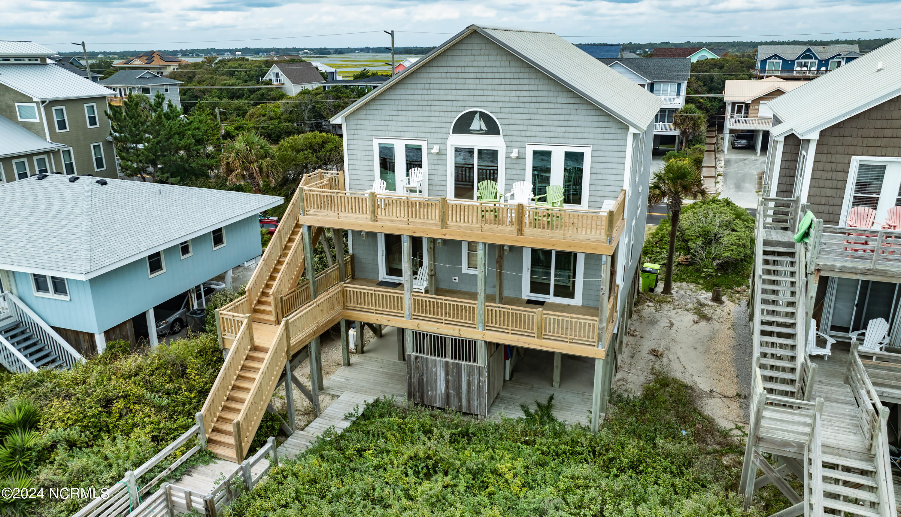 1604 S Shore Drive