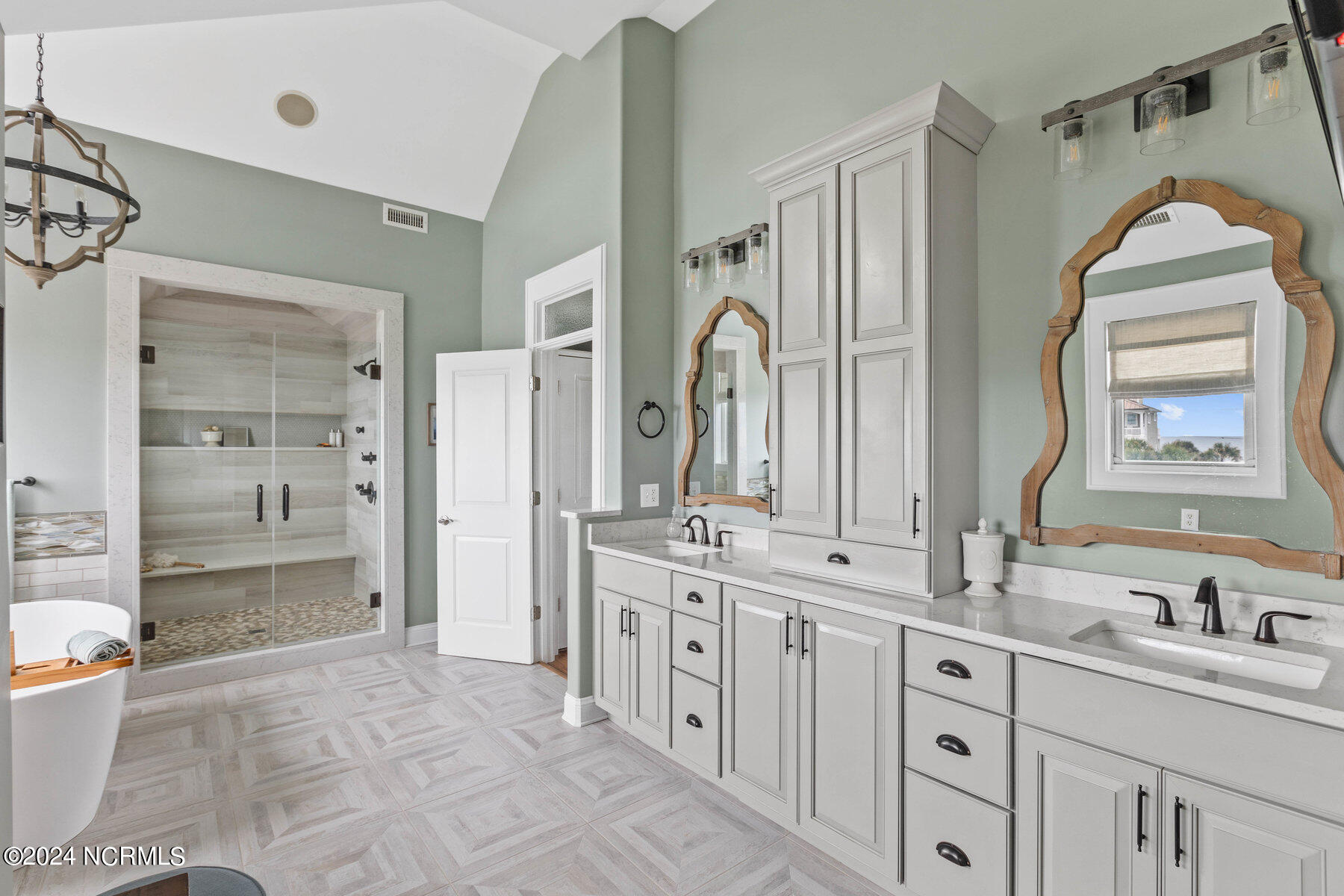 557 New River Inlet Road