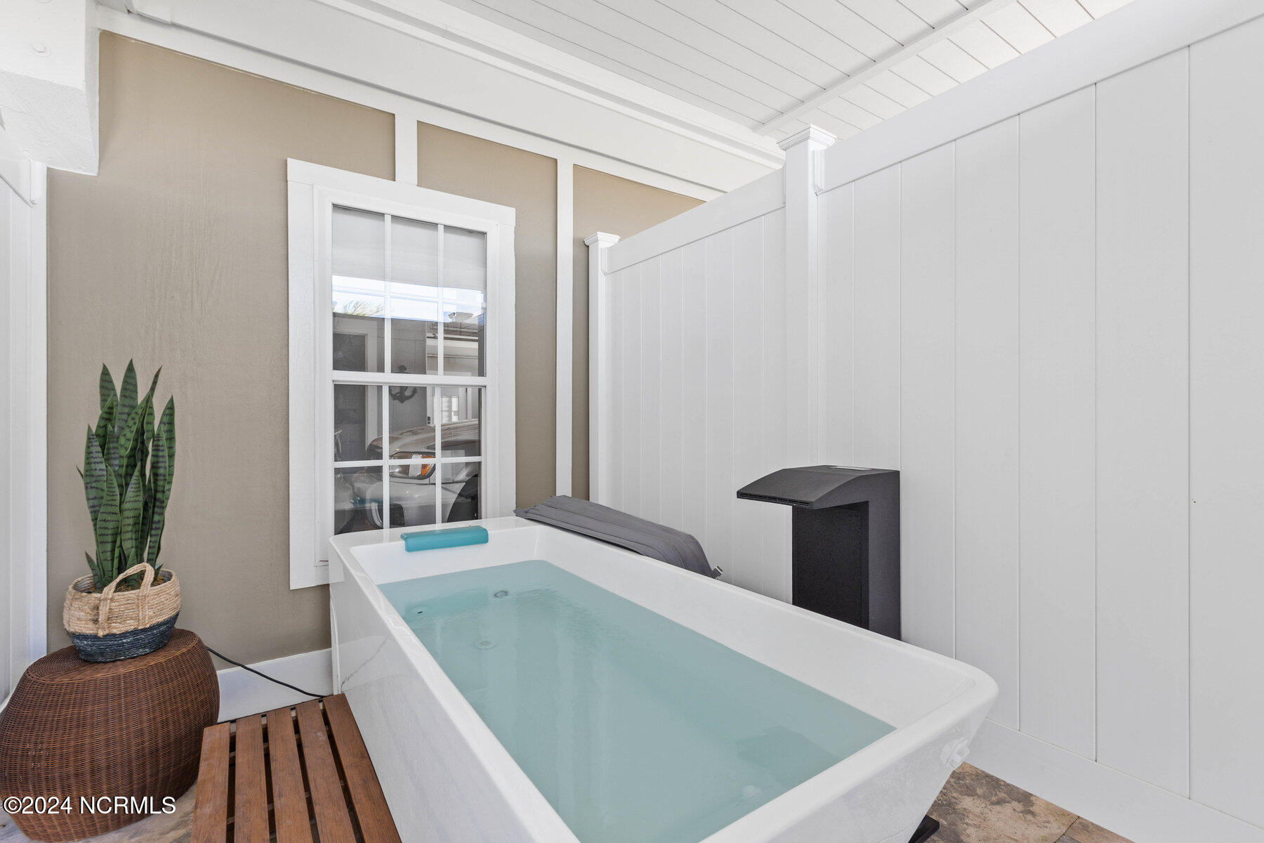 557 New River Inlet Road