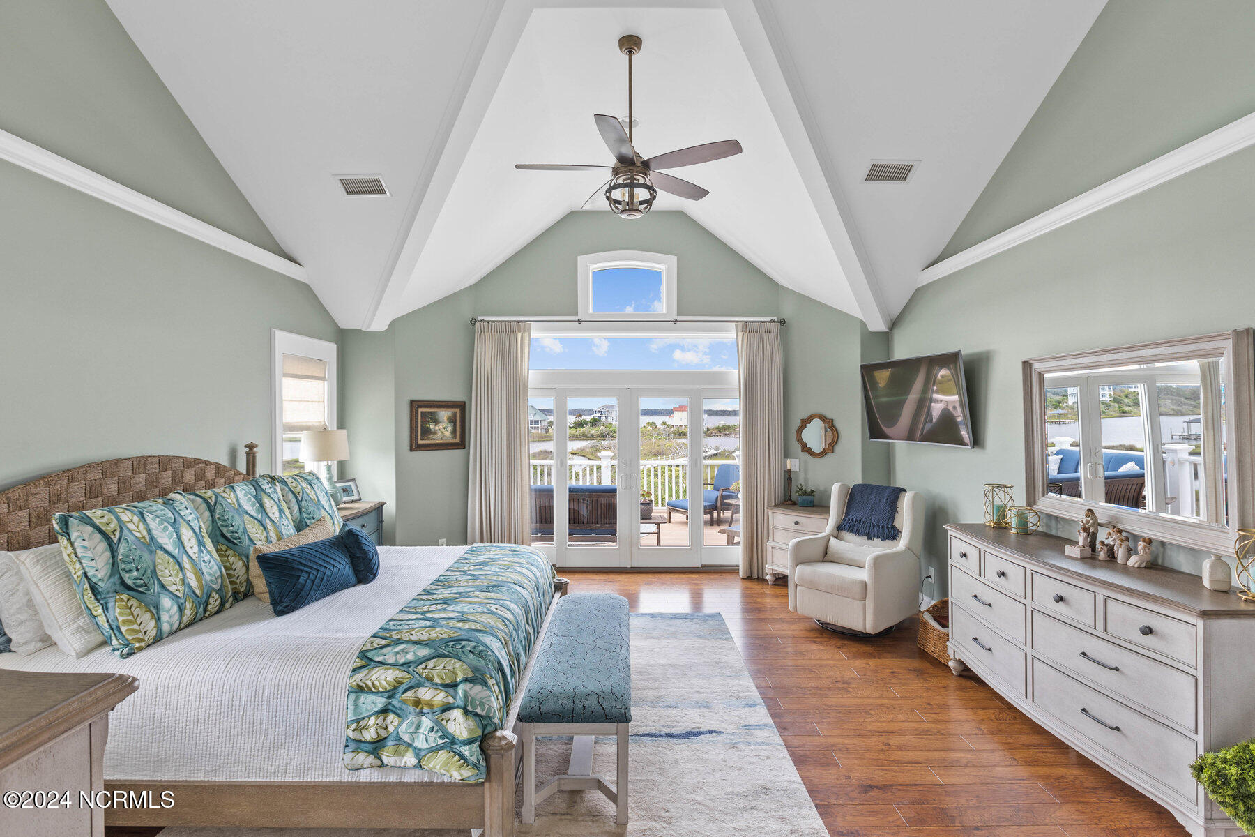 557 New River Inlet Road