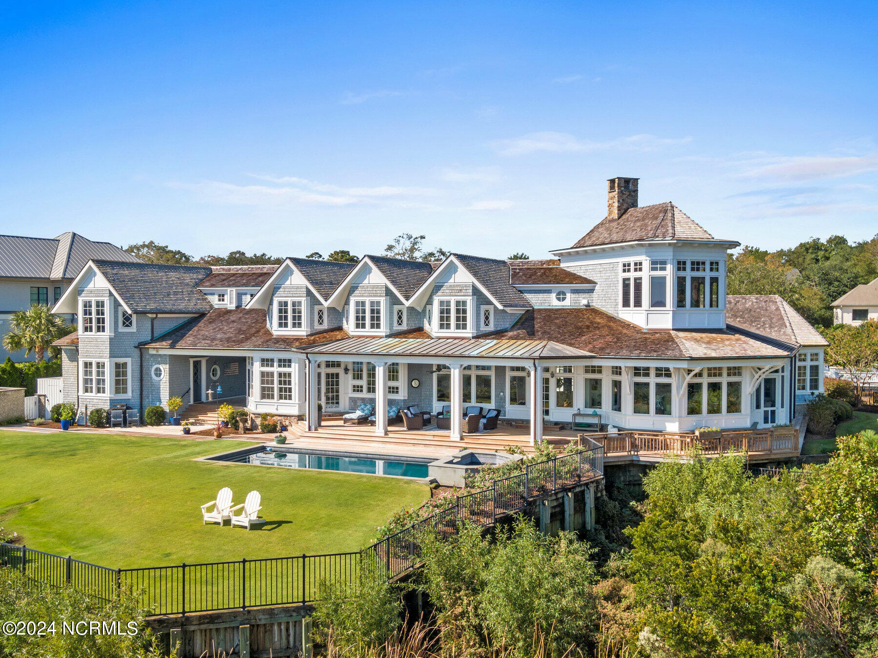 1000 Turnberry Place