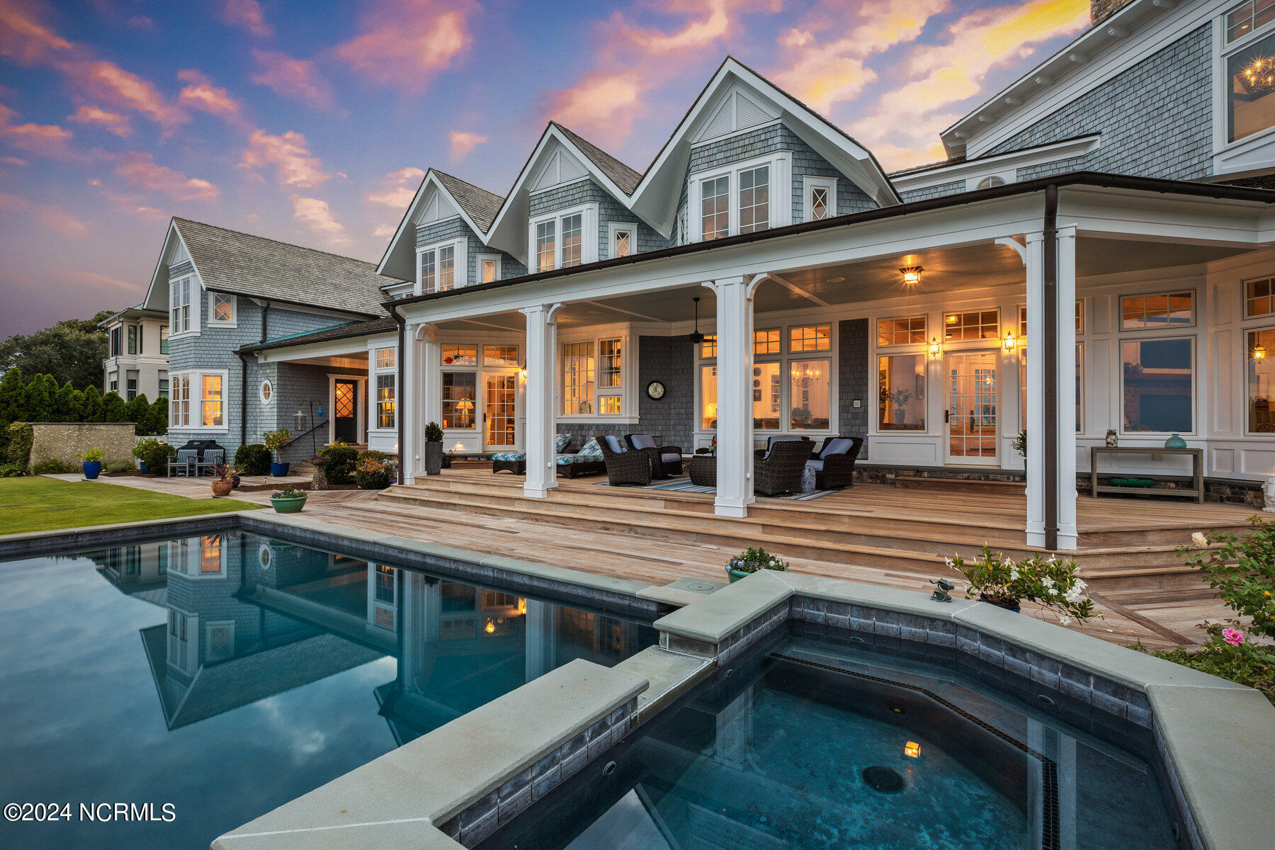 1000 Turnberry Place