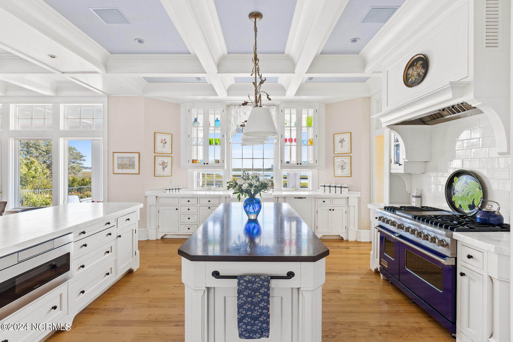 1000 Turnberry Place