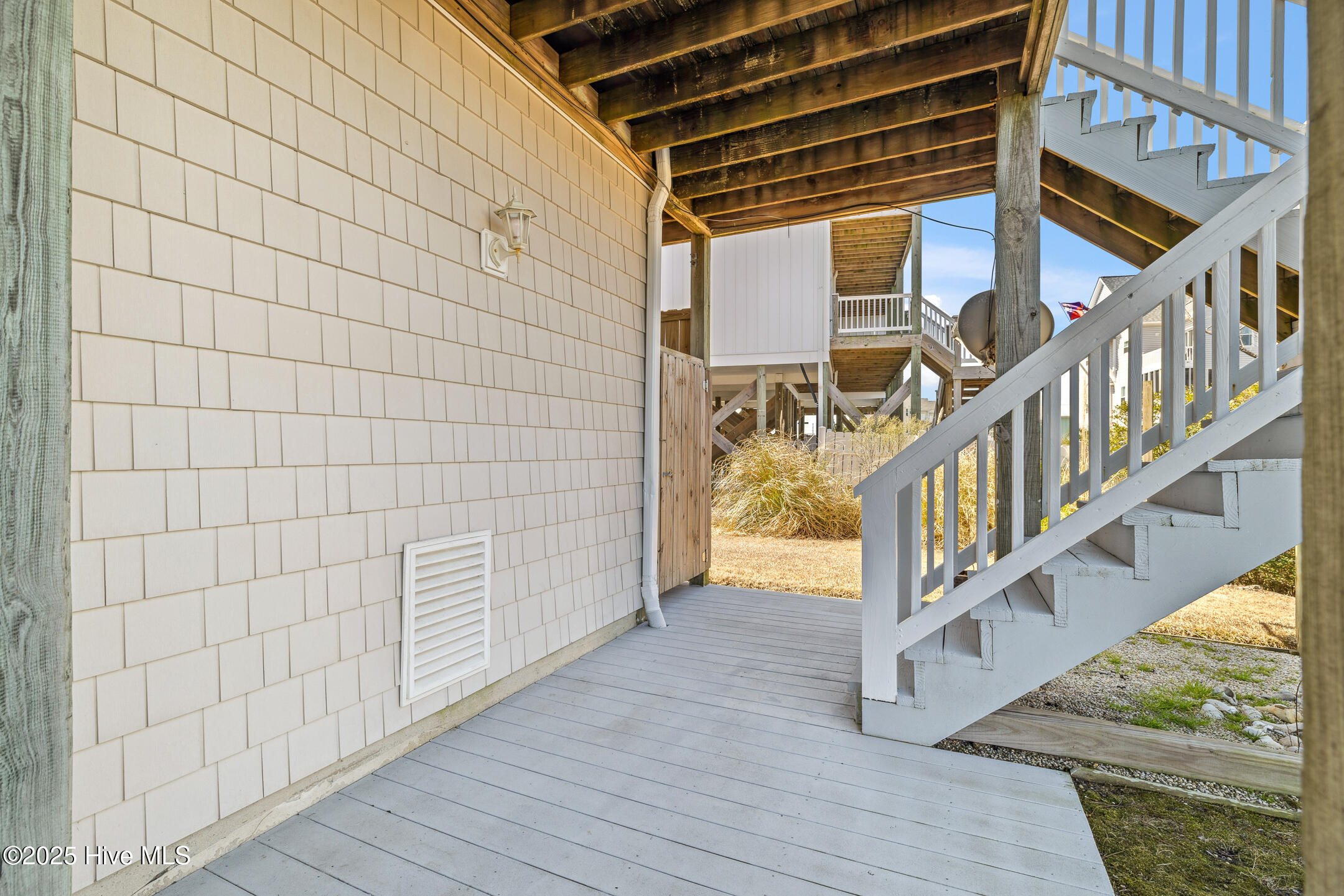 3601 Island Drive