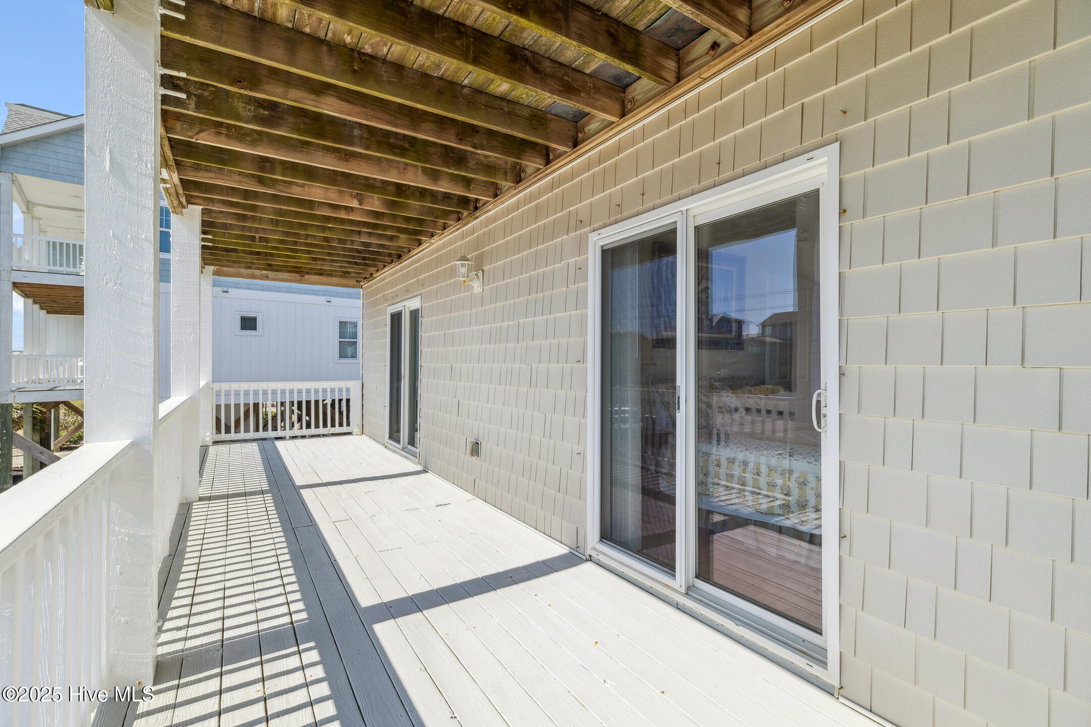 3601 Island Drive