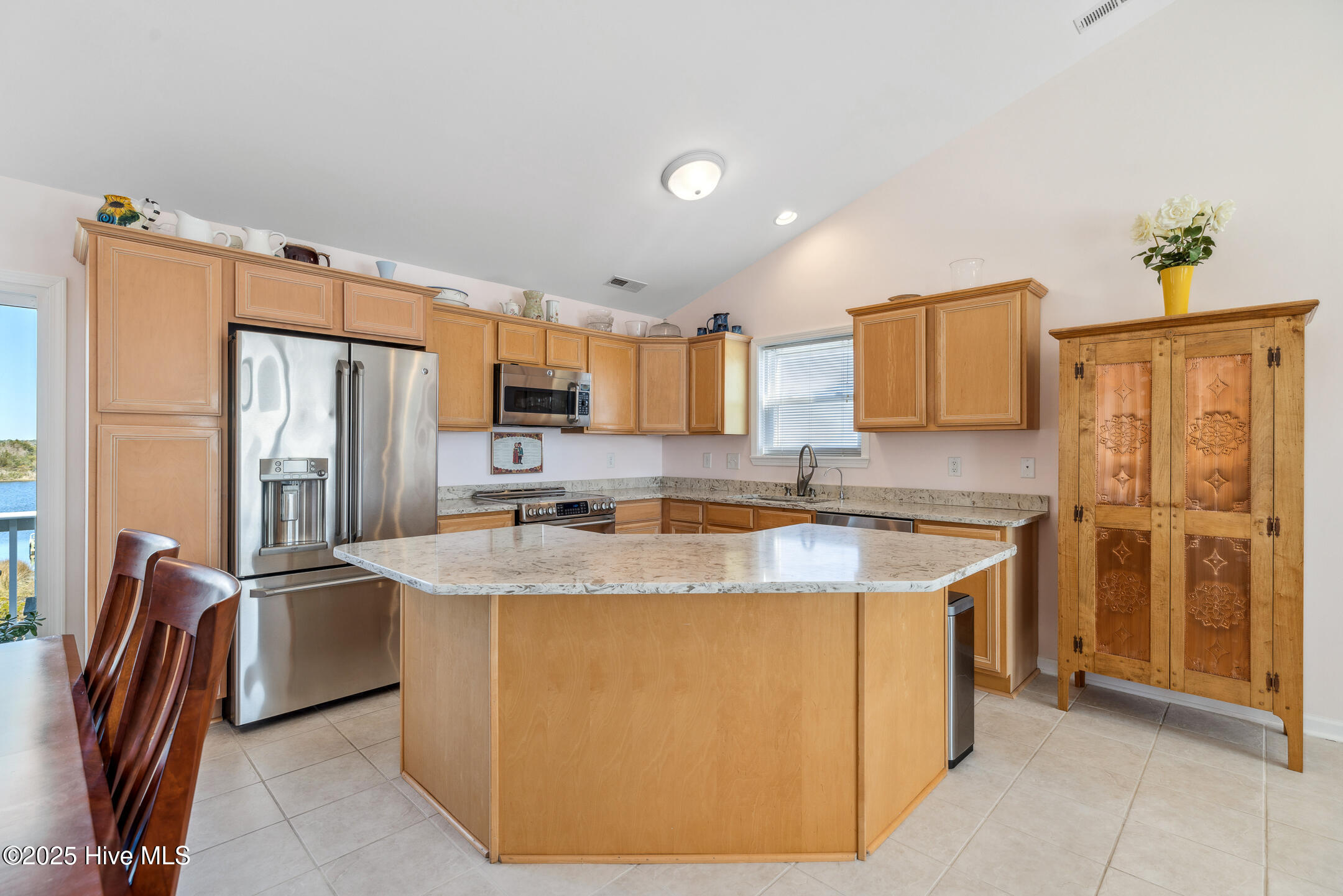 3601 Island Drive