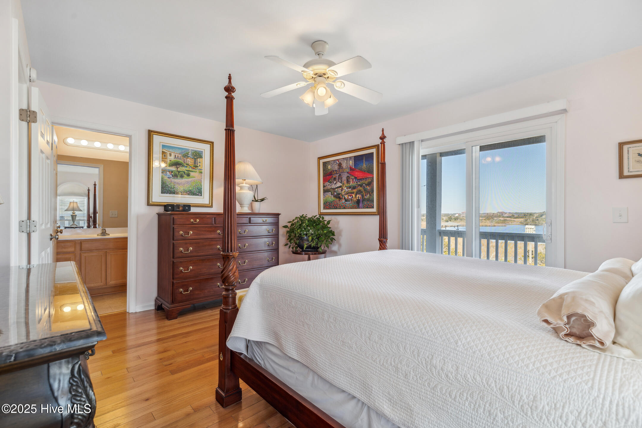 3601 Island Drive