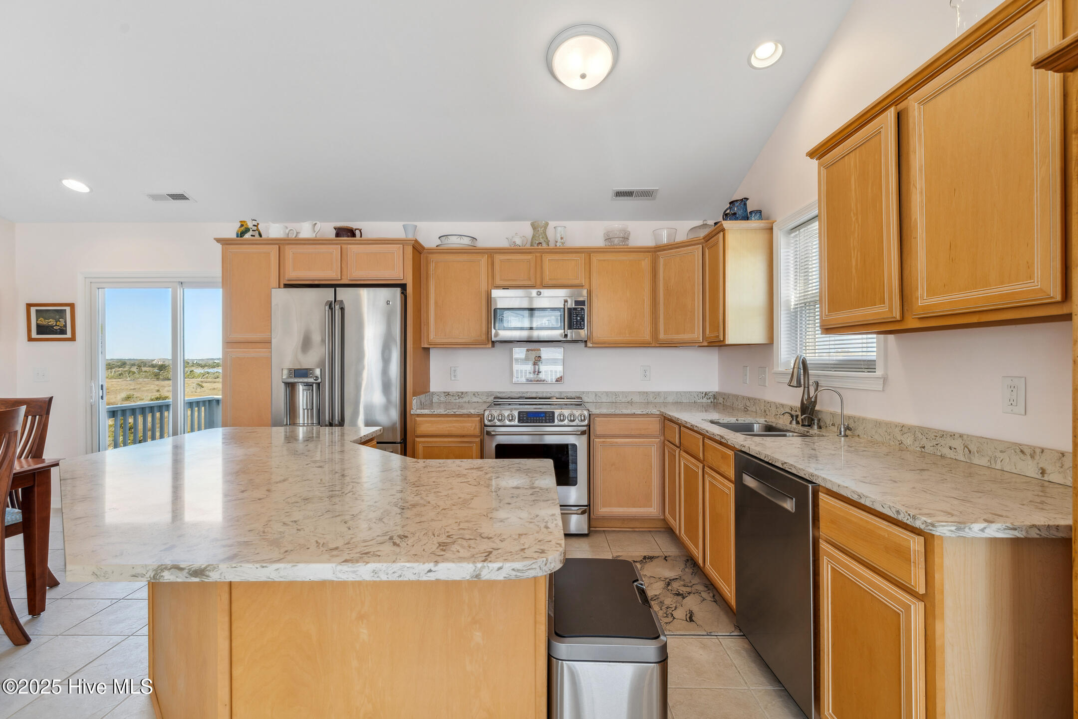 3601 Island Drive