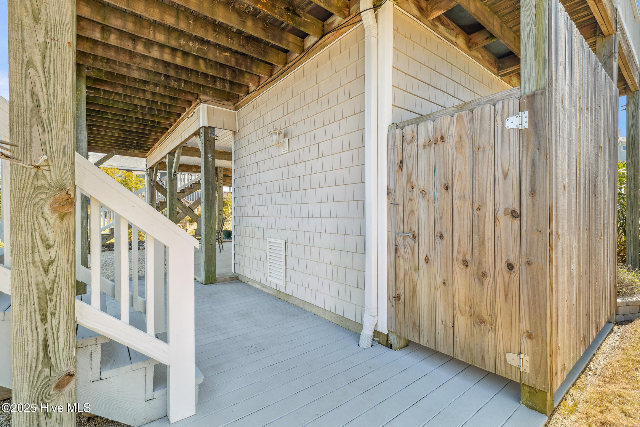 3601 Island Drive