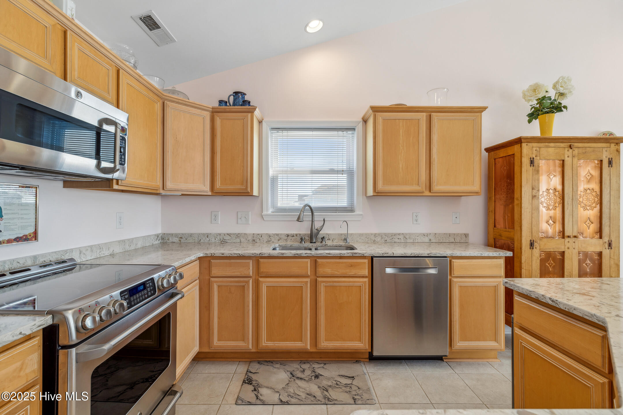3601 Island Drive