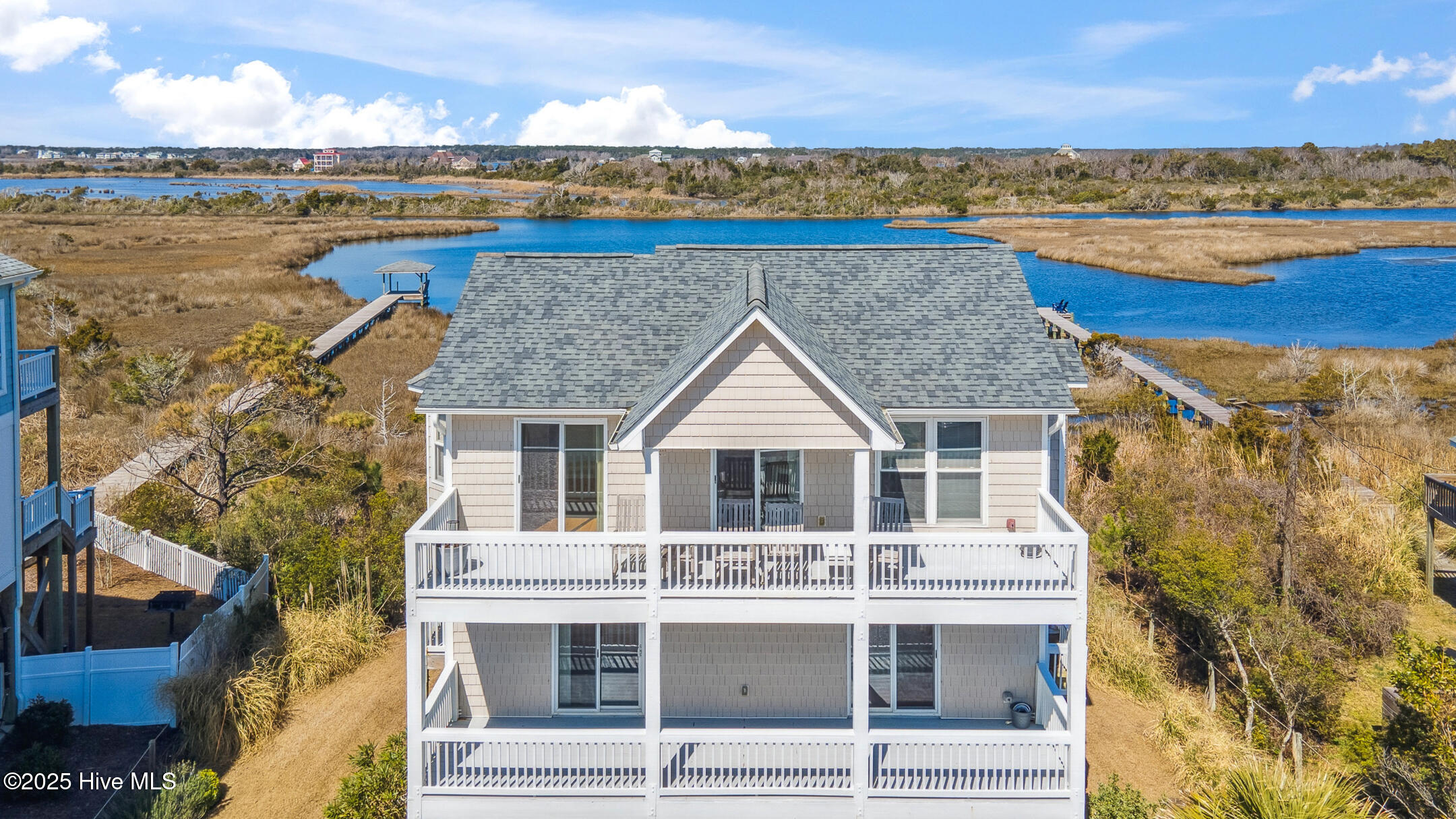 3601 Island Drive