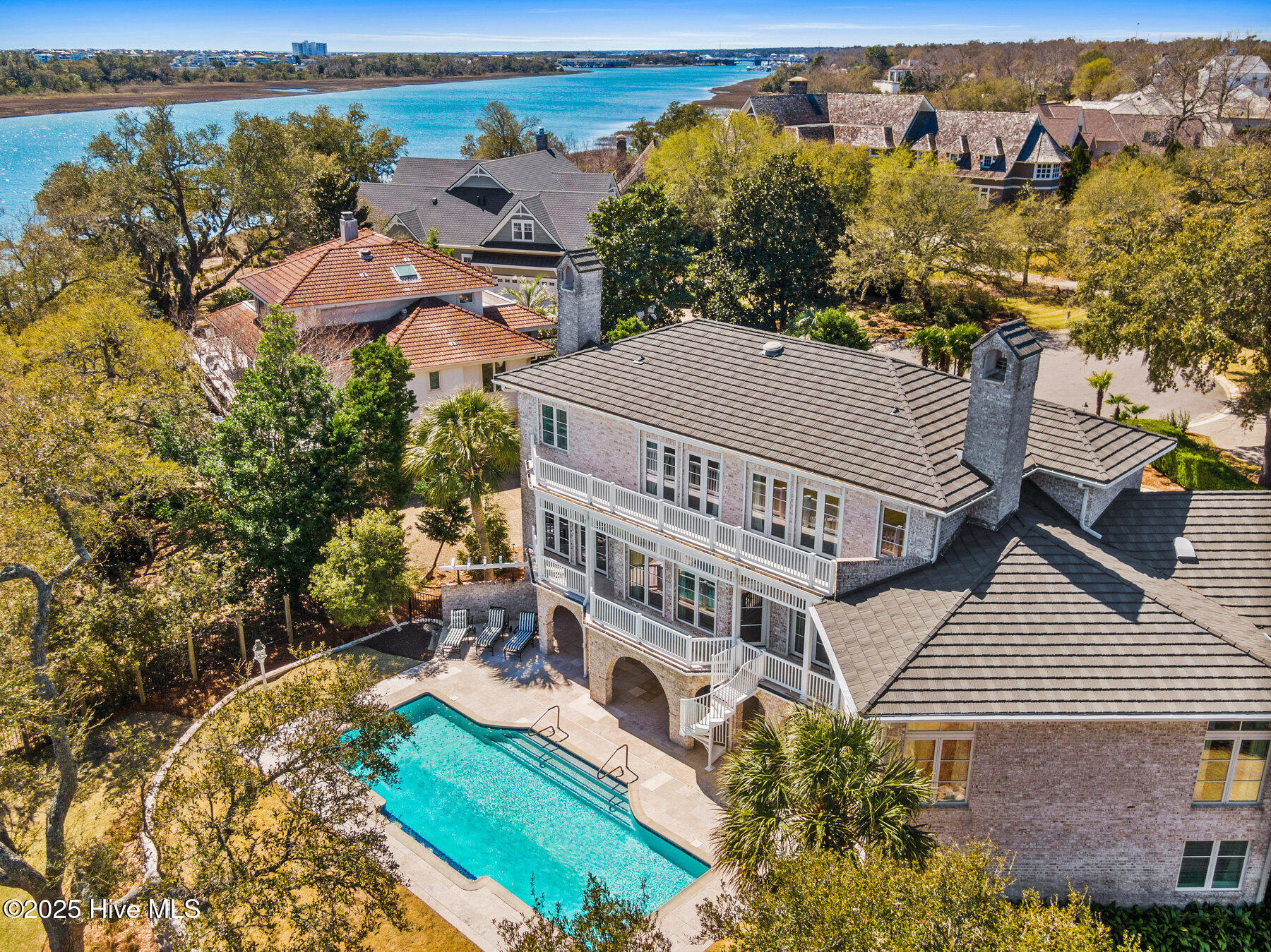 1200 Great Oaks Drive