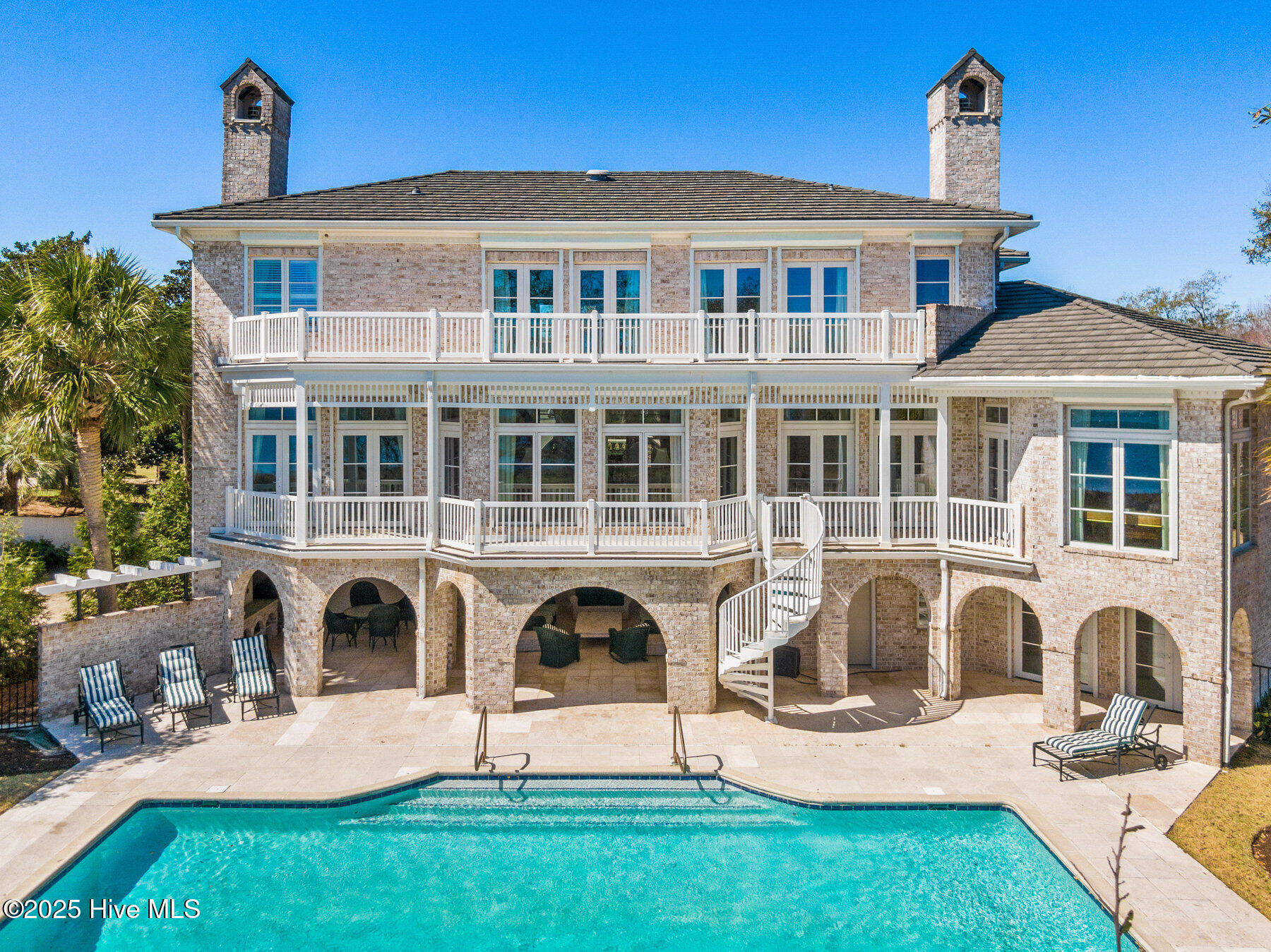 1200 Great Oaks Drive