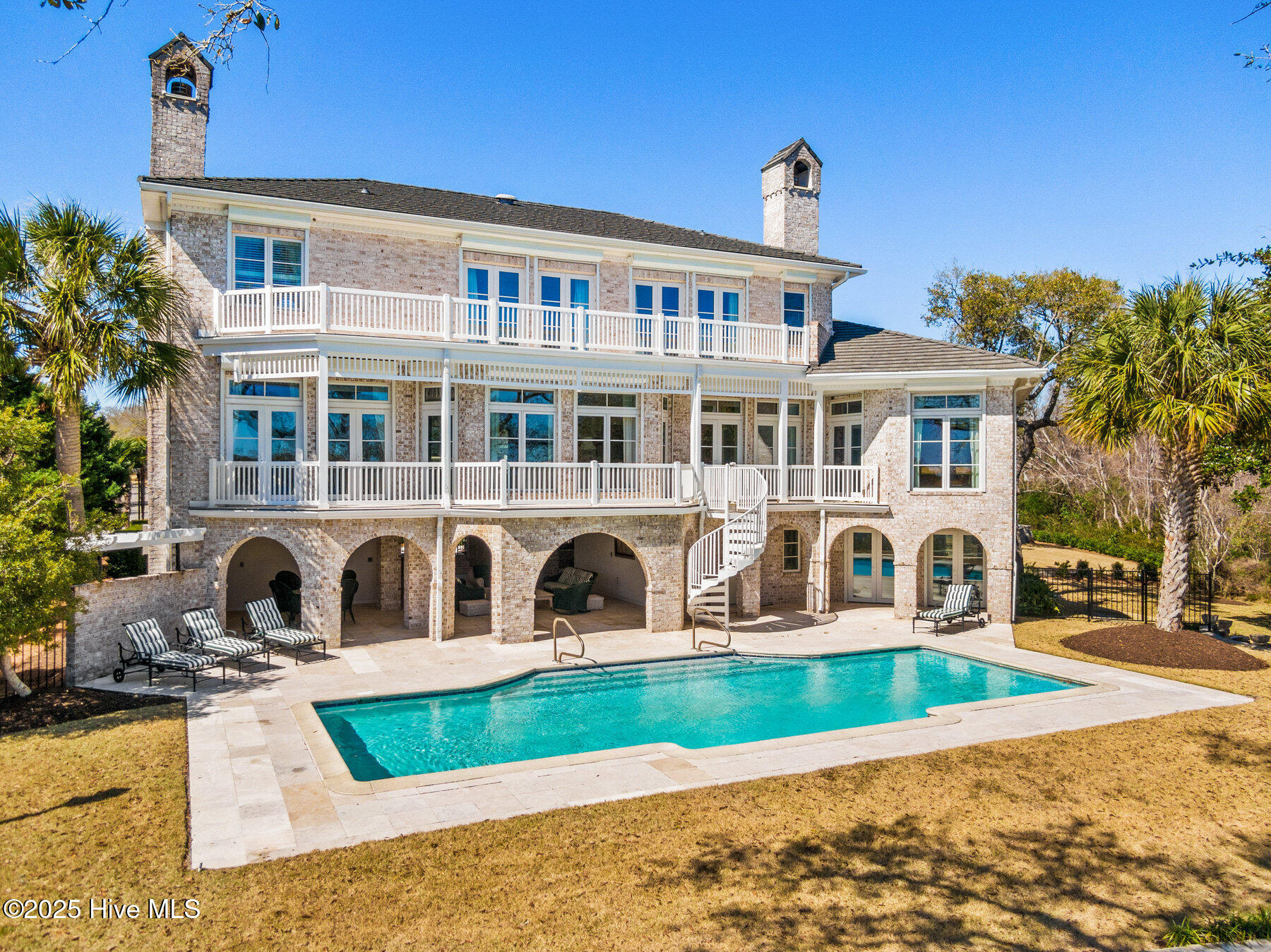 1200 Great Oaks Drive