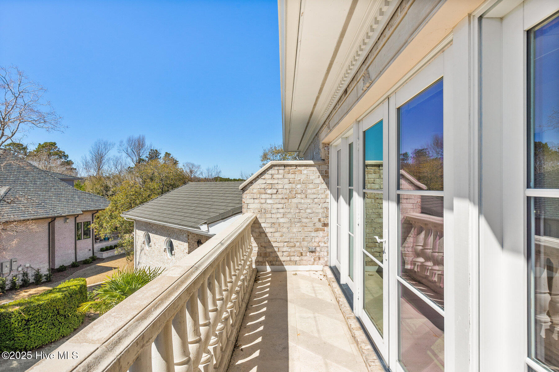 1200 Great Oaks Drive