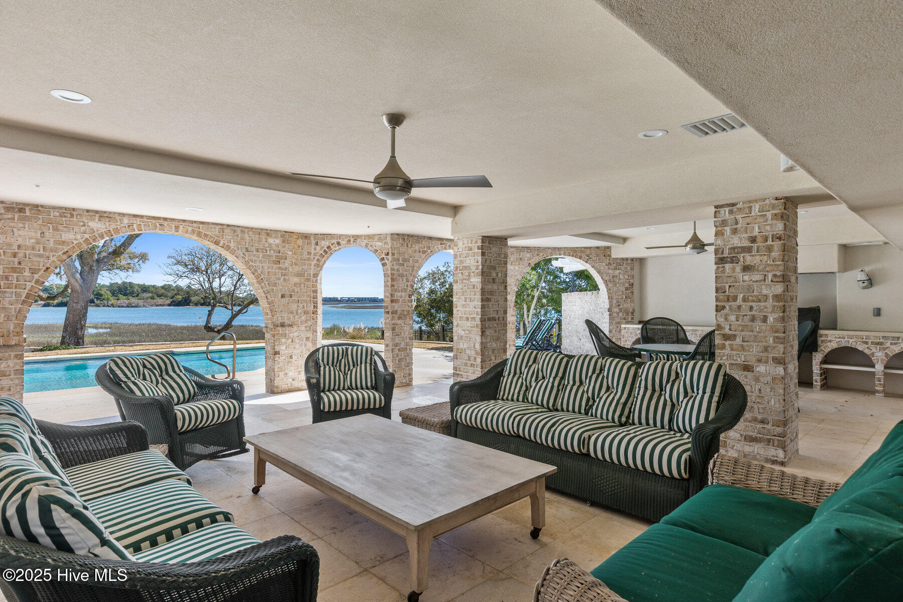 1200 Great Oaks Drive