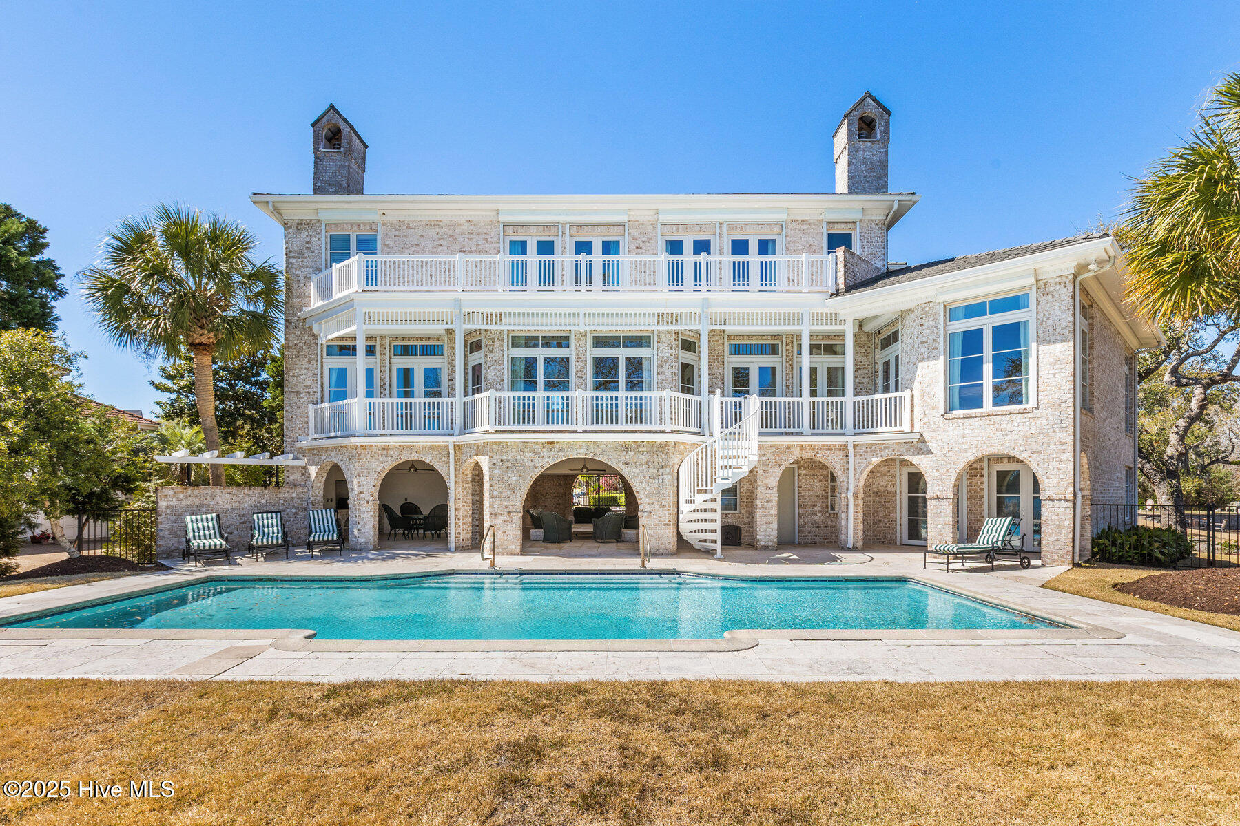 1200 Great Oaks Drive