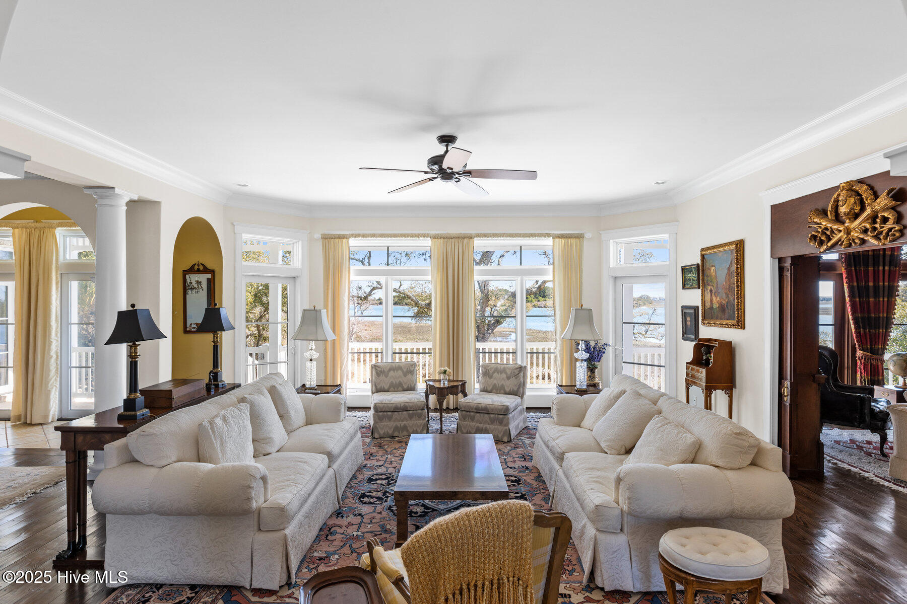 1200 Great Oaks Drive