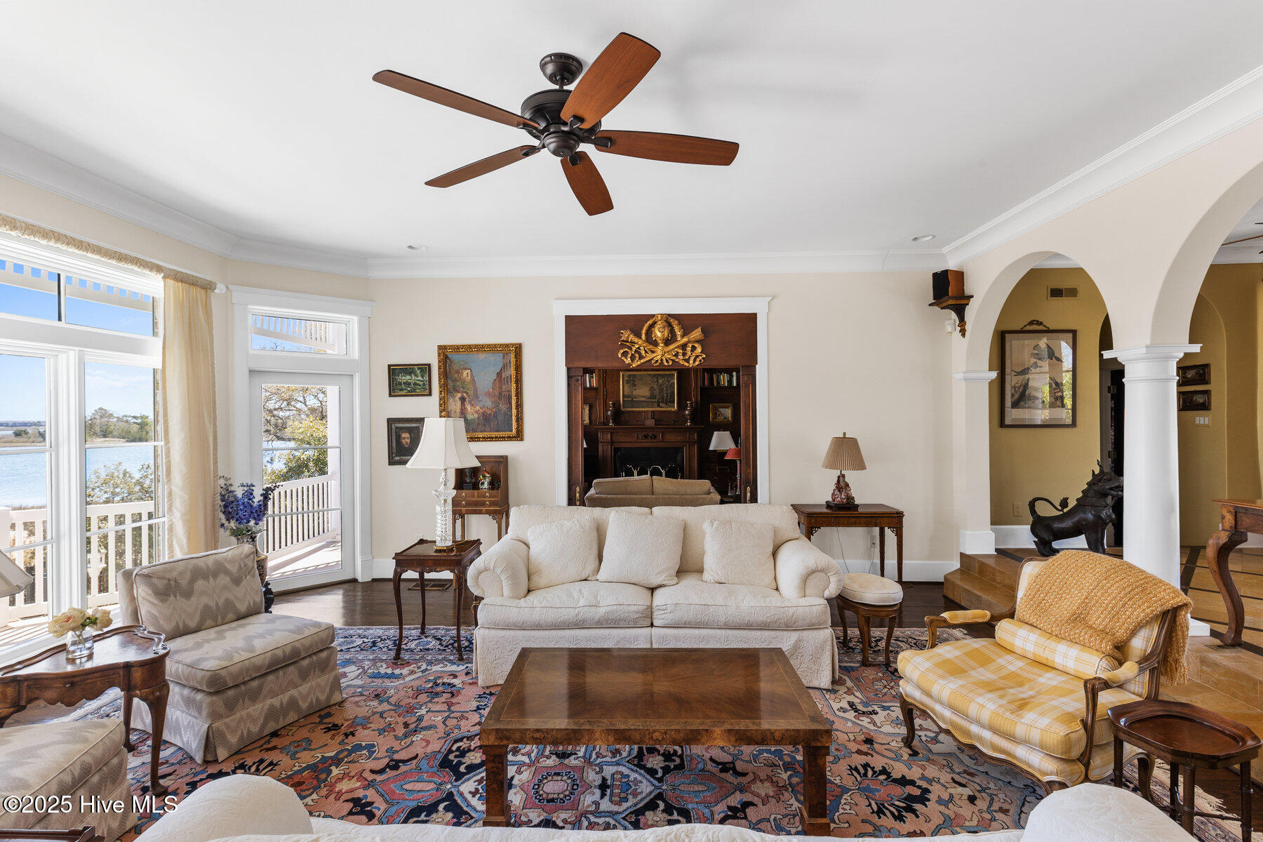 1200 Great Oaks Drive