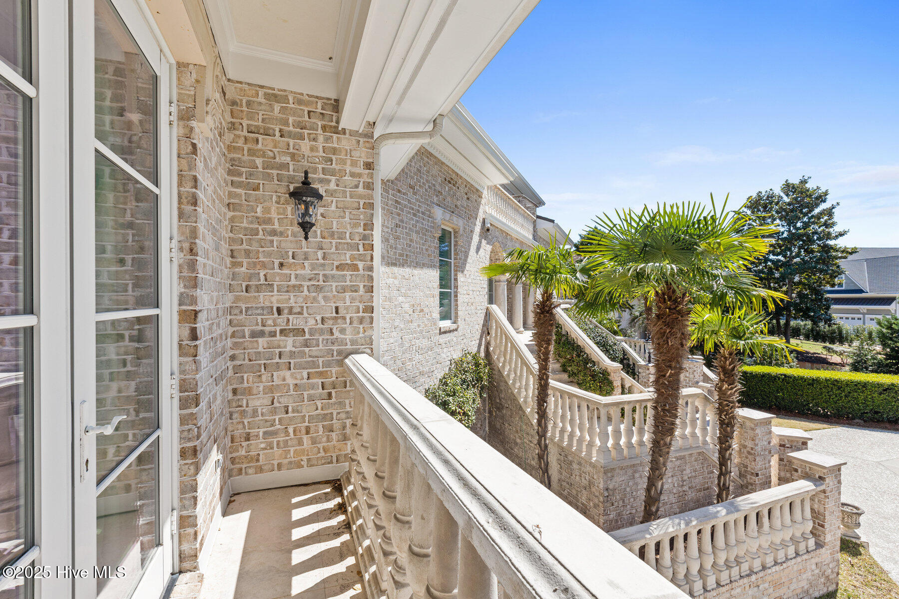 1200 Great Oaks Drive