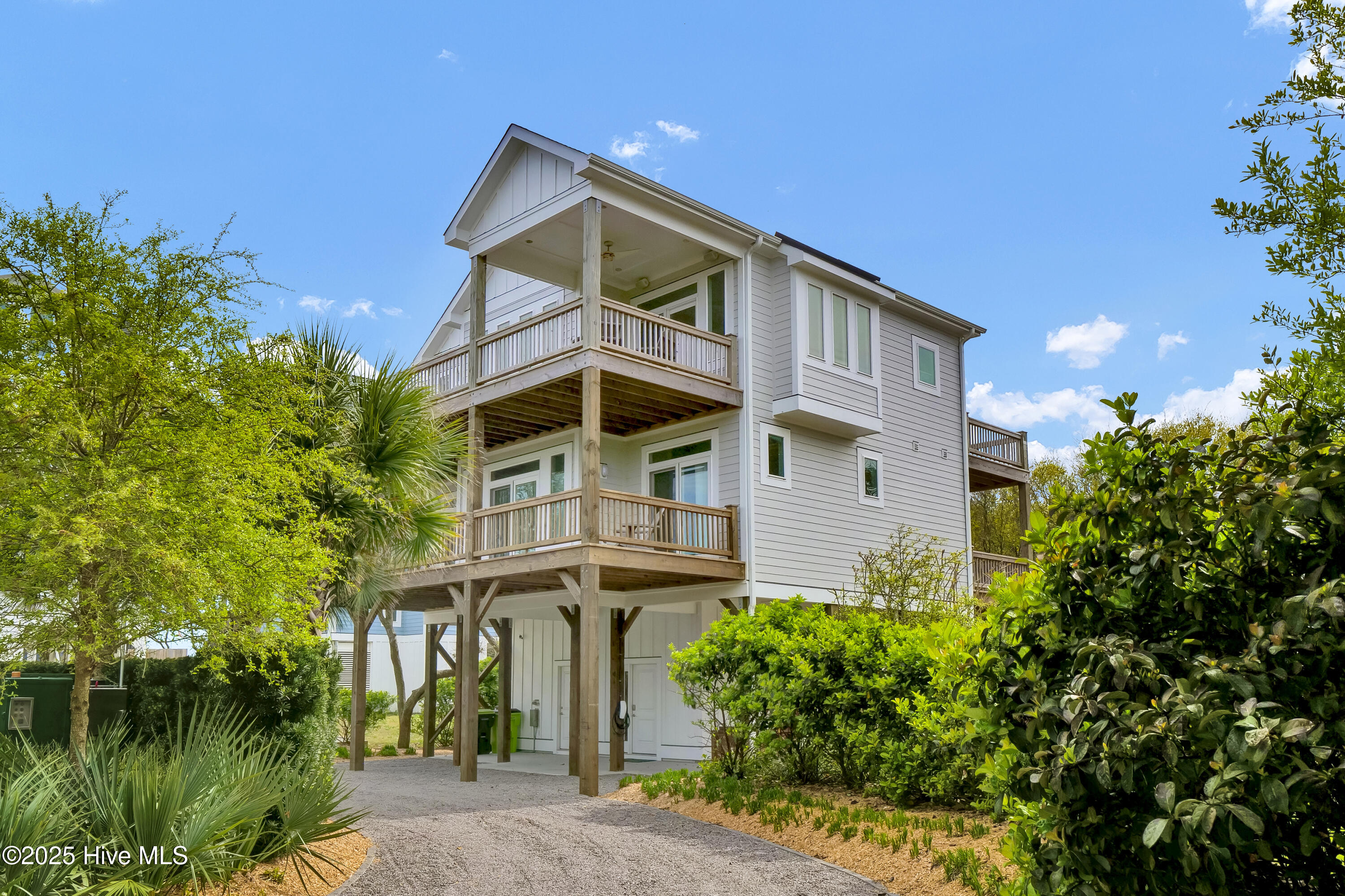 105 White Hills Lane