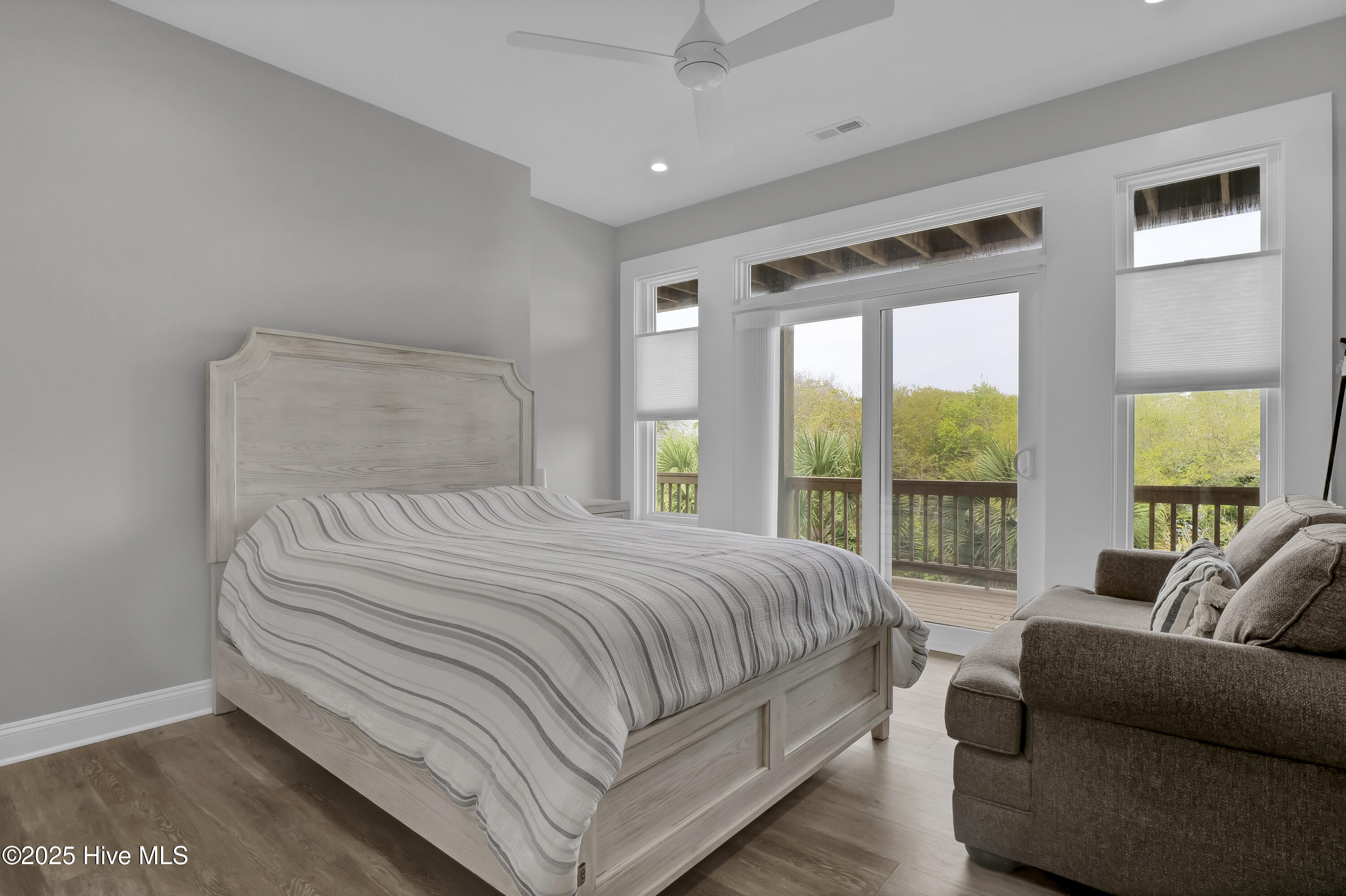105 White Hills Lane
