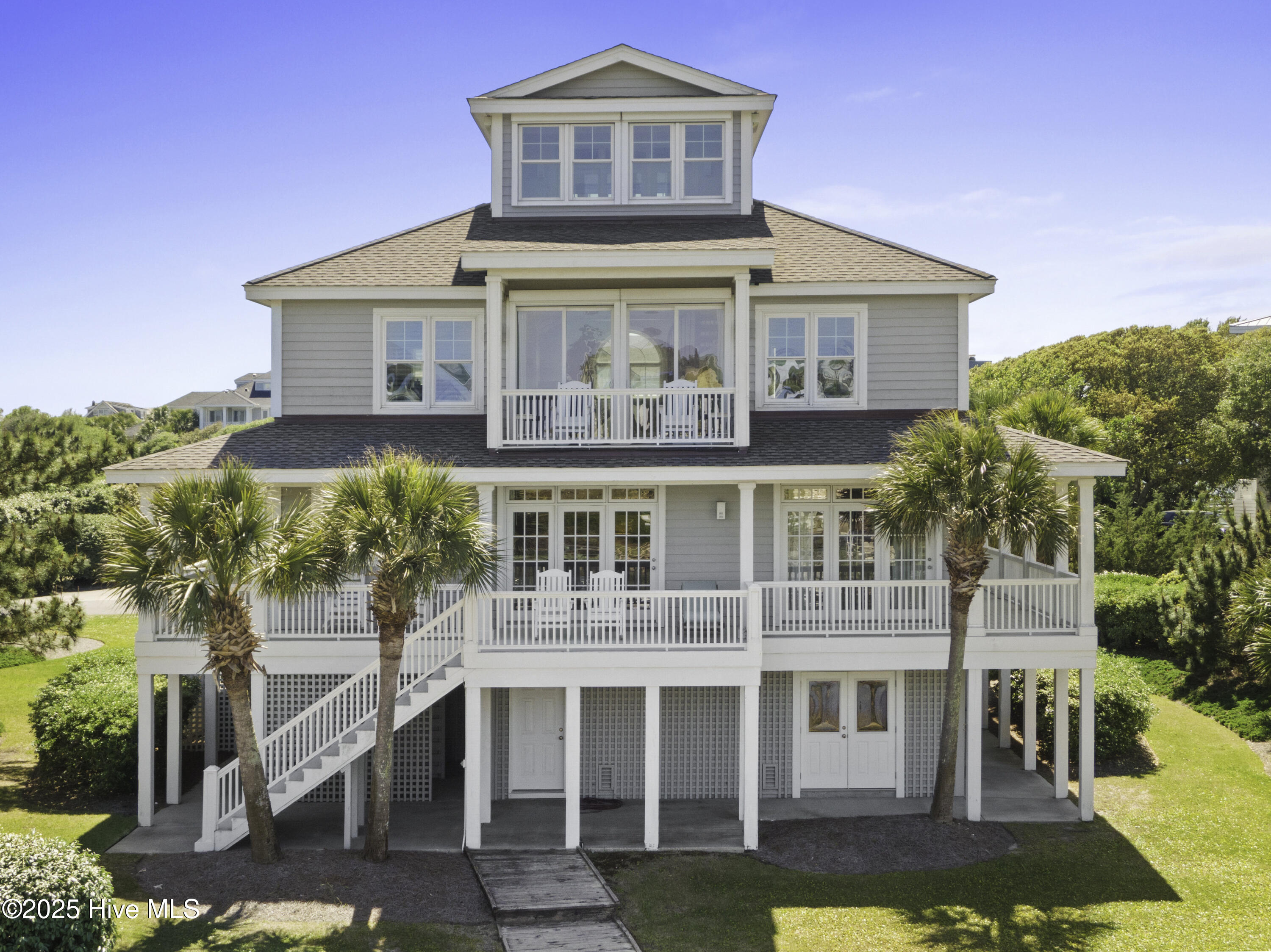 4 Sandy Point