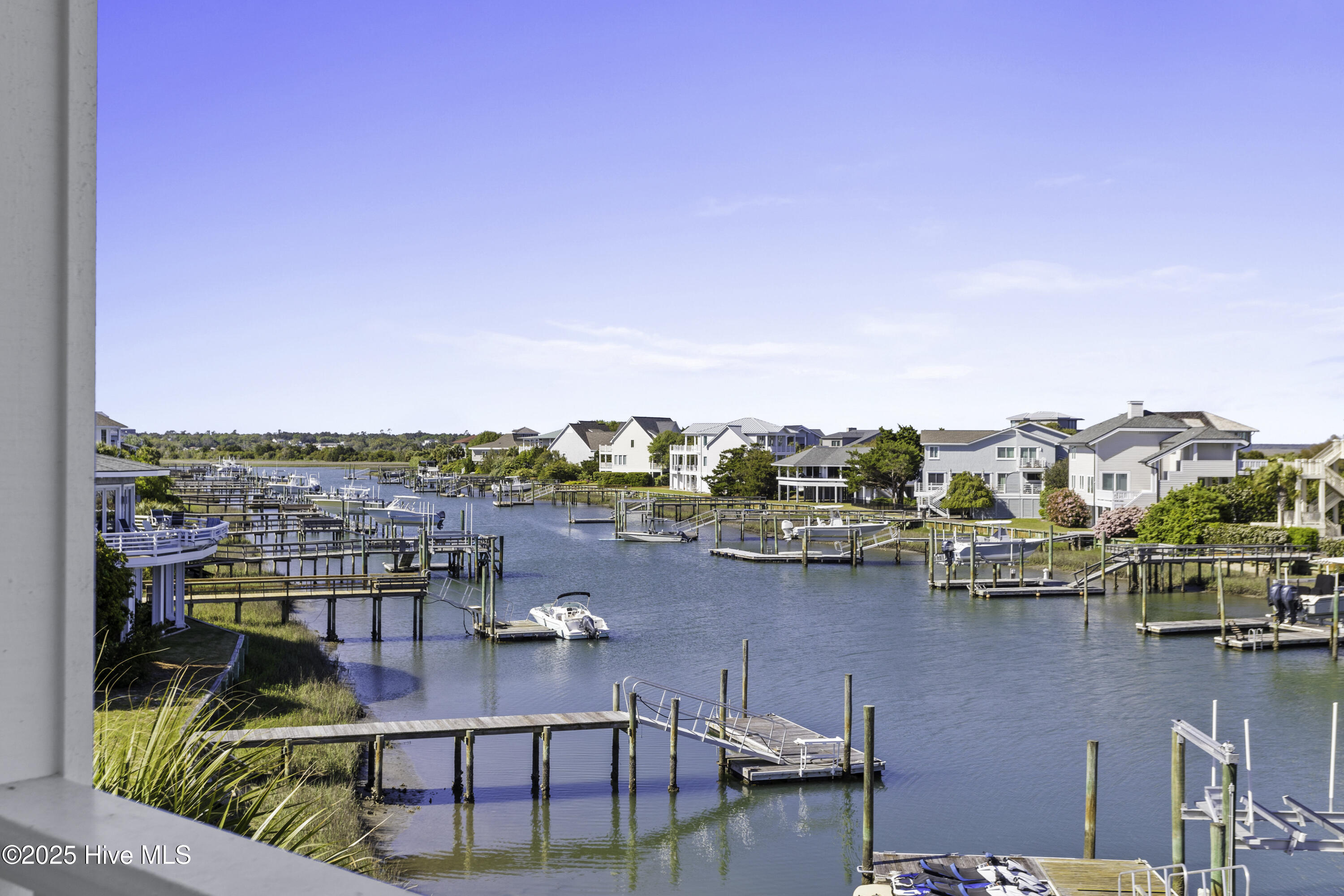 4 Sandy Point