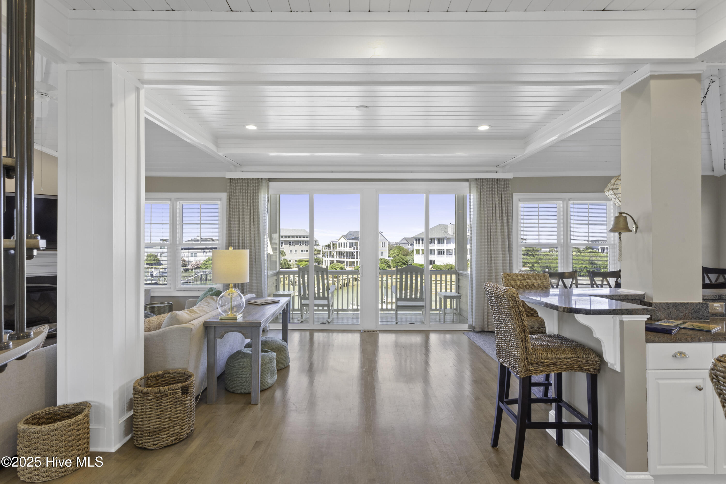4 Sandy Point