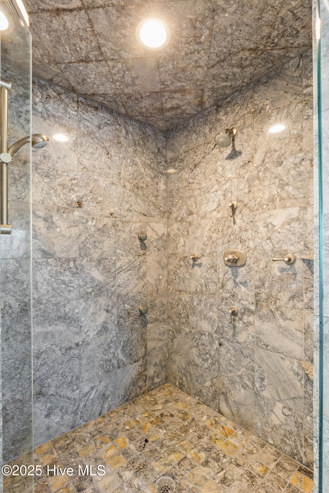 805 S Lumina Avenue